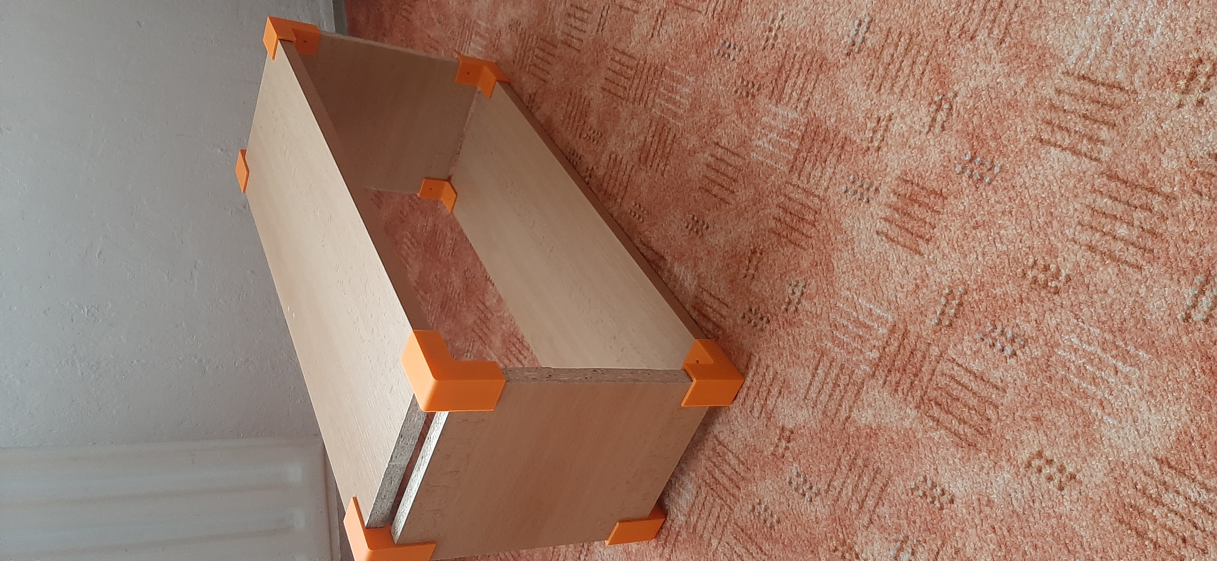 Shelf (Regál)