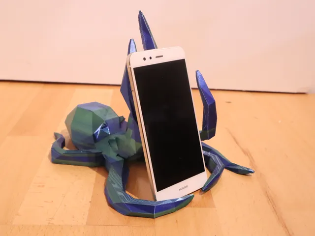 Low Poly Octopus Phonestand