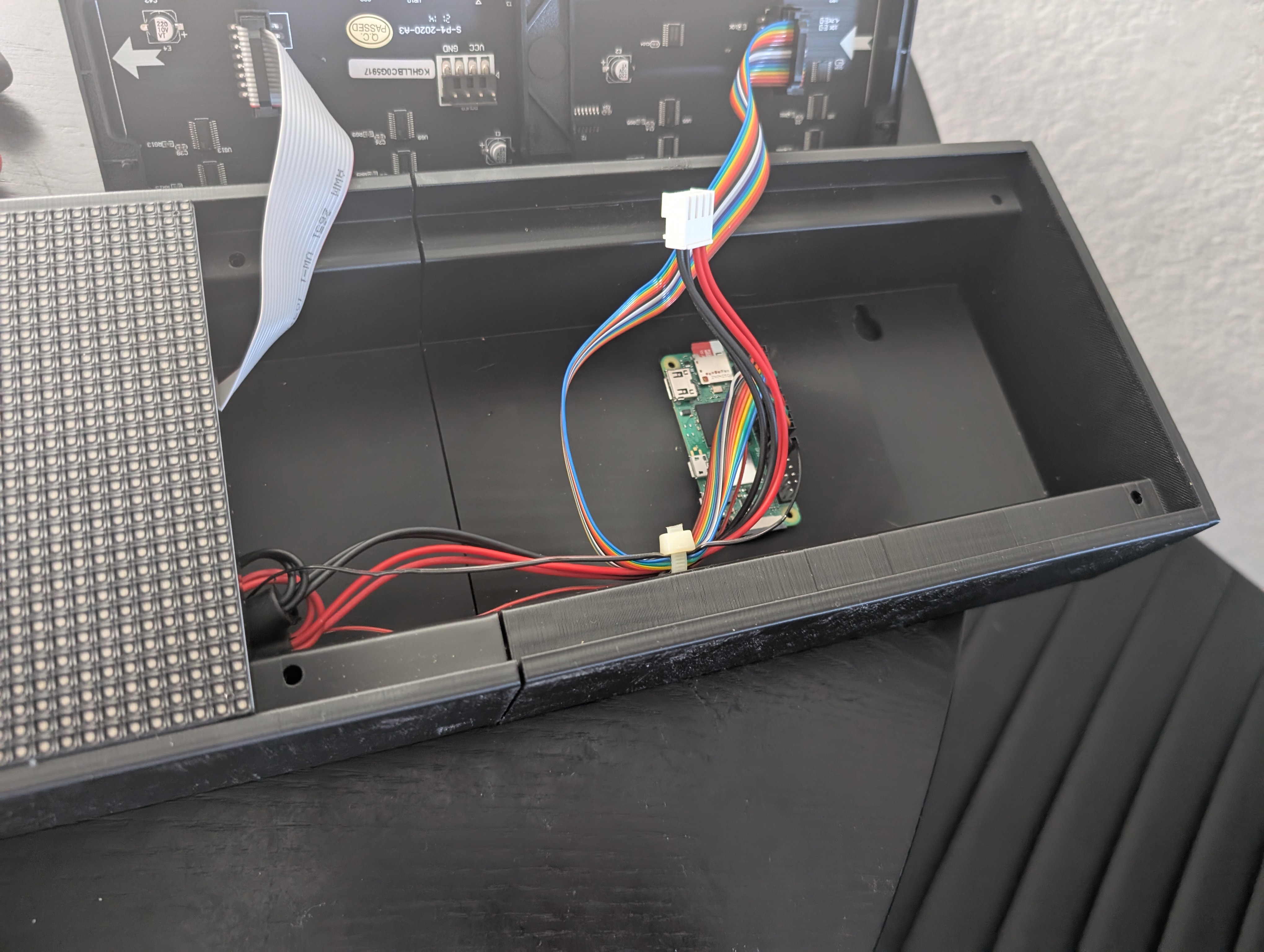 Wallmountable WaveShare P4 Matrix Case — miniatura 5