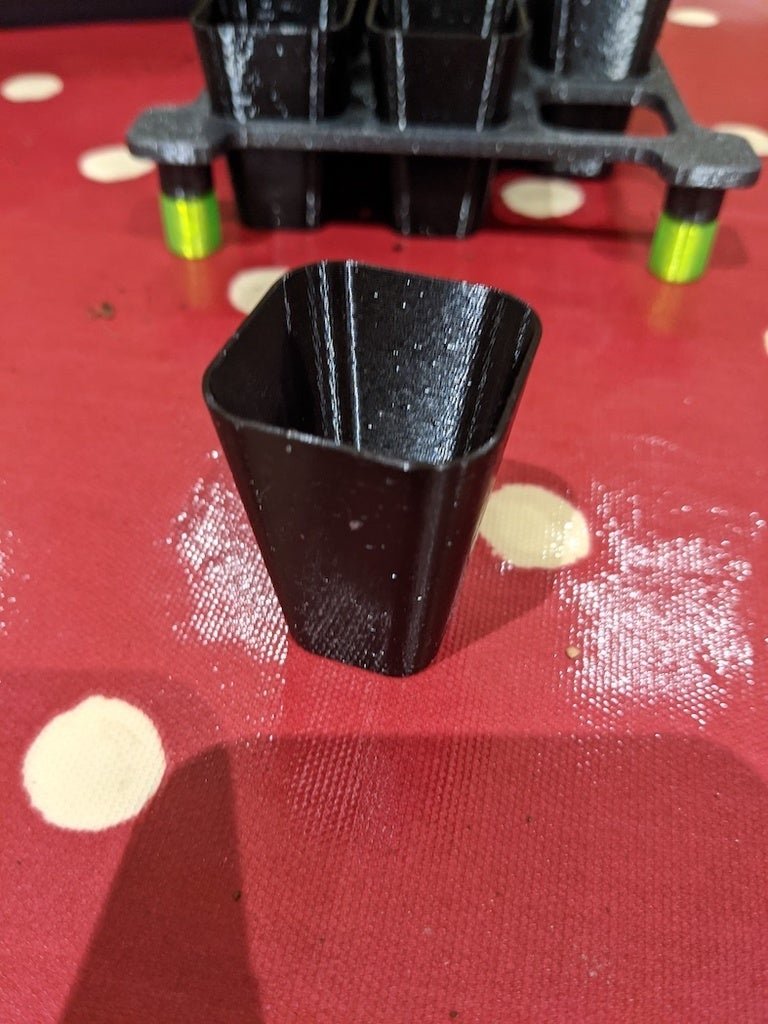 Miniatura 2 do modelo 3D Seed Tray (Plug/Module Tray)