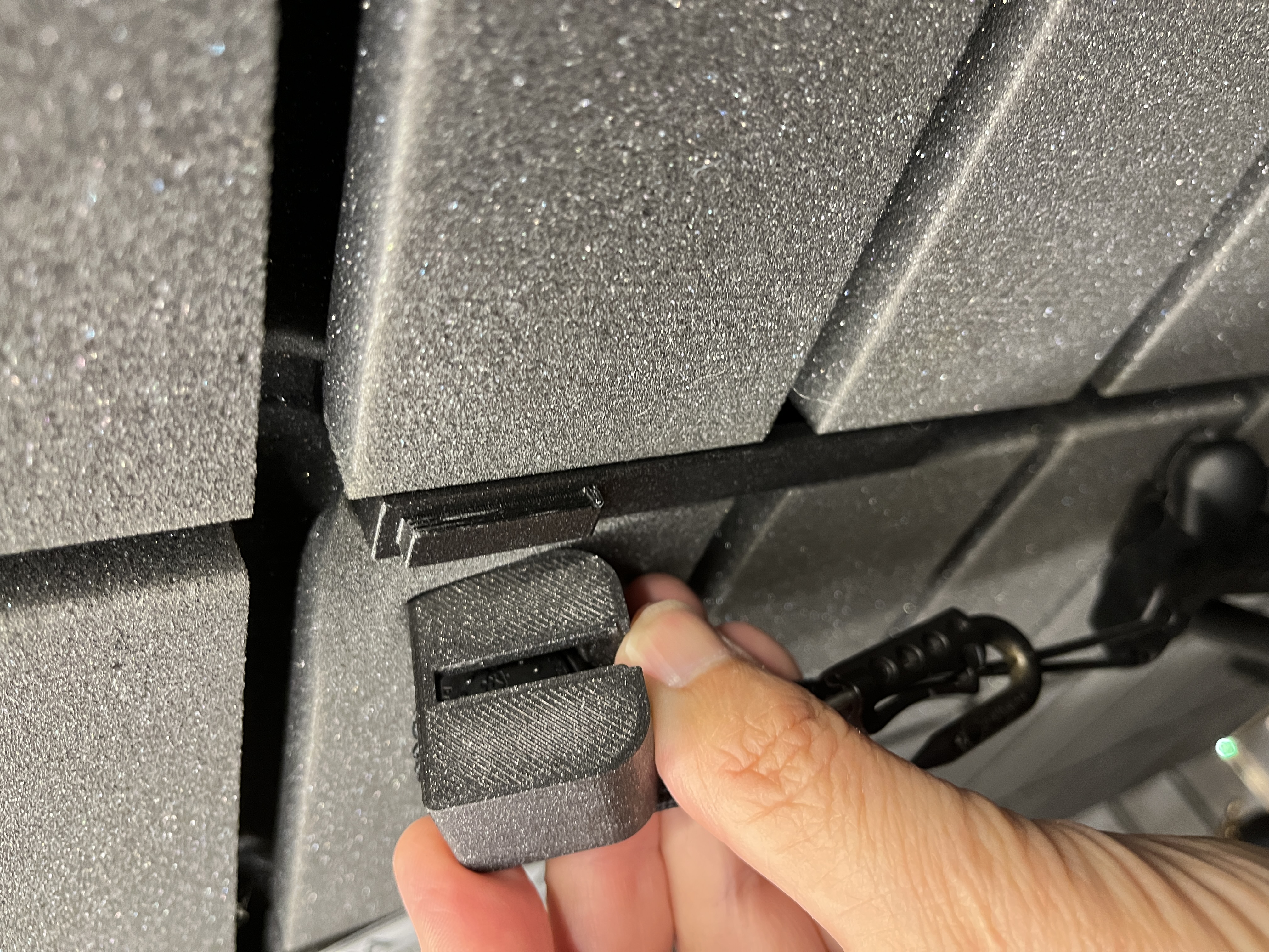 different hooks to fit in Sound Isolation foam. /eg. Studiobrick