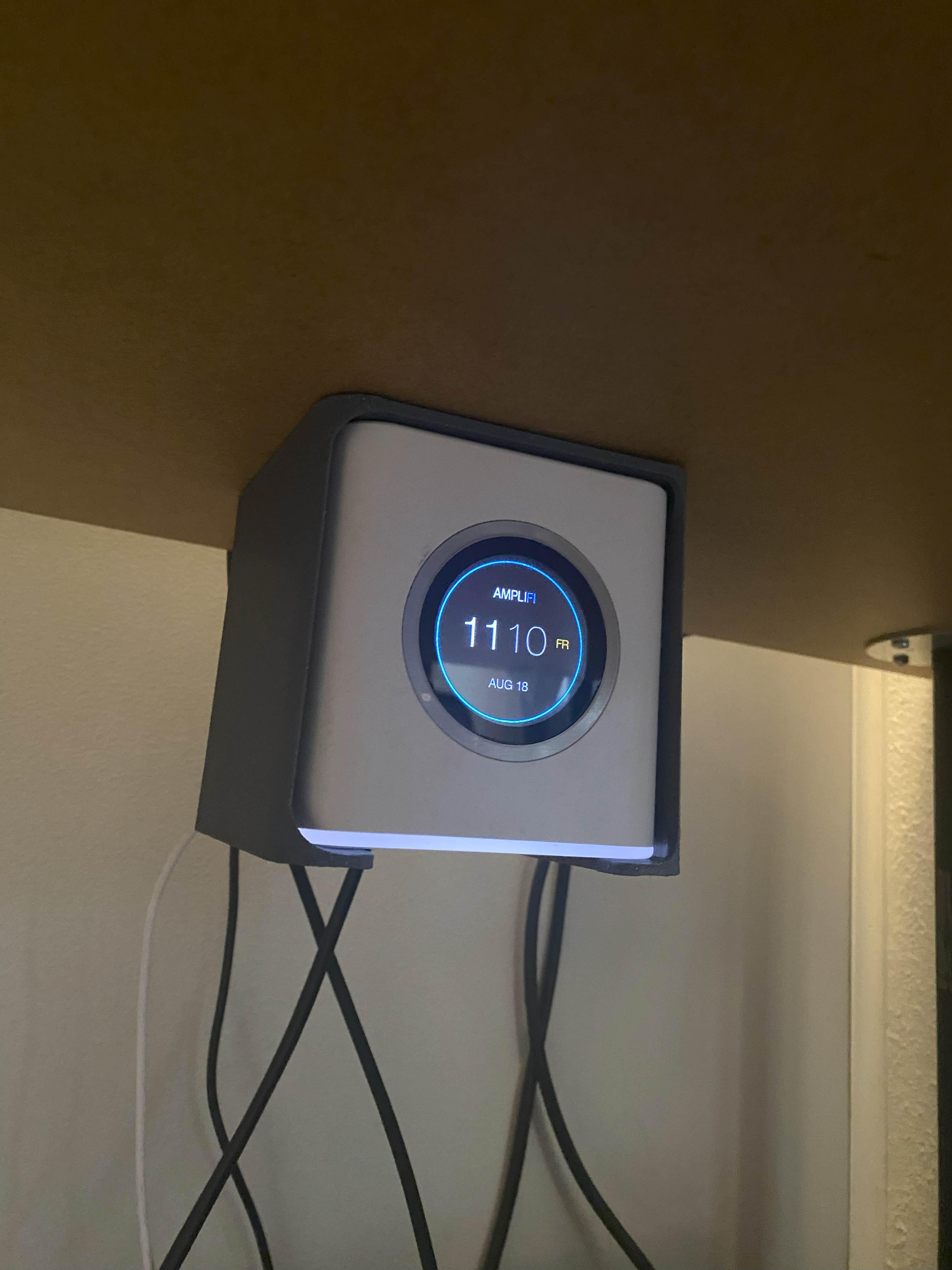 Ubiquiti AmpliFi under desk mount