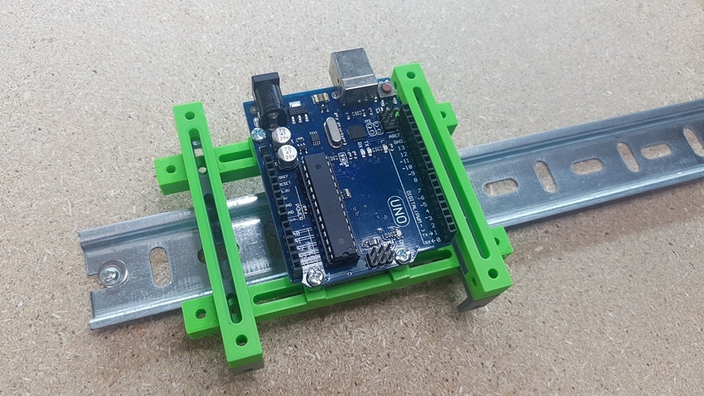 Miniatura 16 do modelo 3D Universal PCB DIN/Desktop adjustable holder