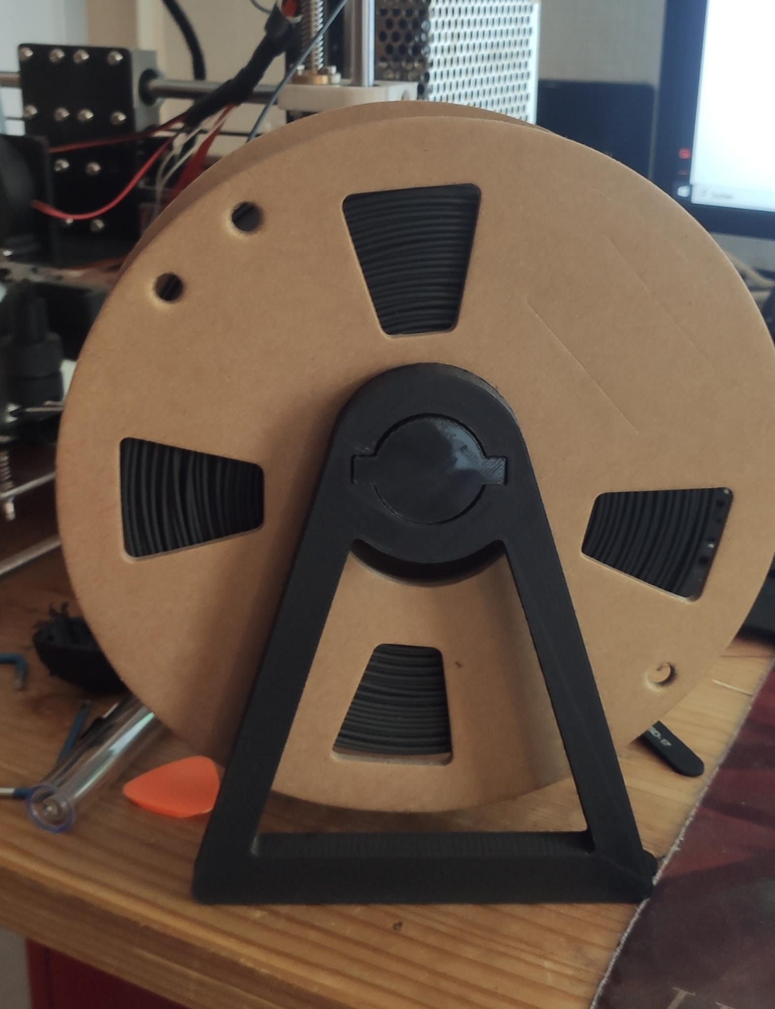 Simple Filament Holder by Joshi | Download free STL model | Printables.com