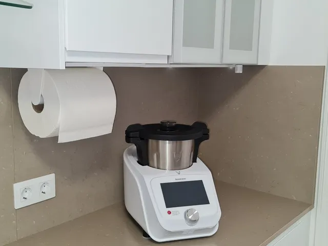 Kitchen Jumbo Paper Roll Holder