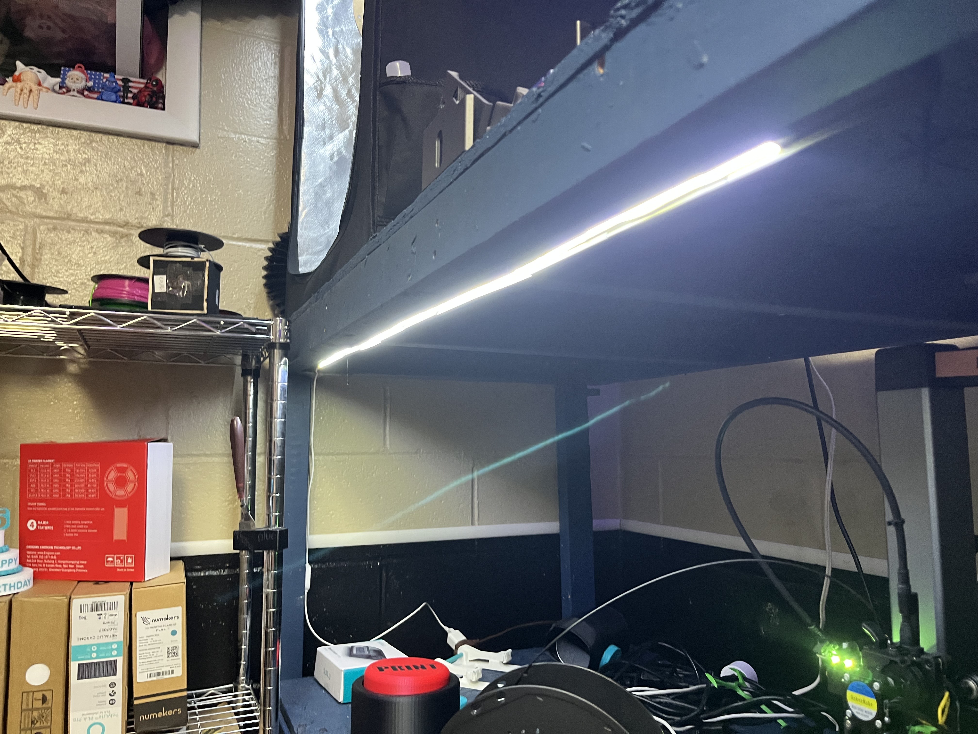 under shelf lighting brakets