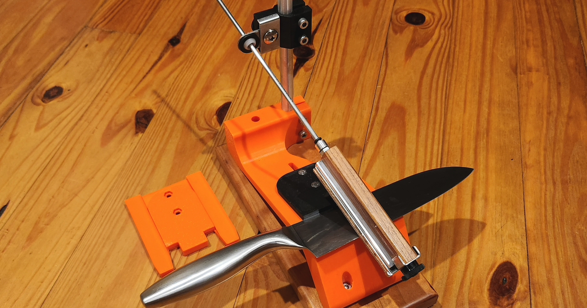 Free 3D file EdgePro/HapStone Knife Sharpener mash up. For 3/8 and