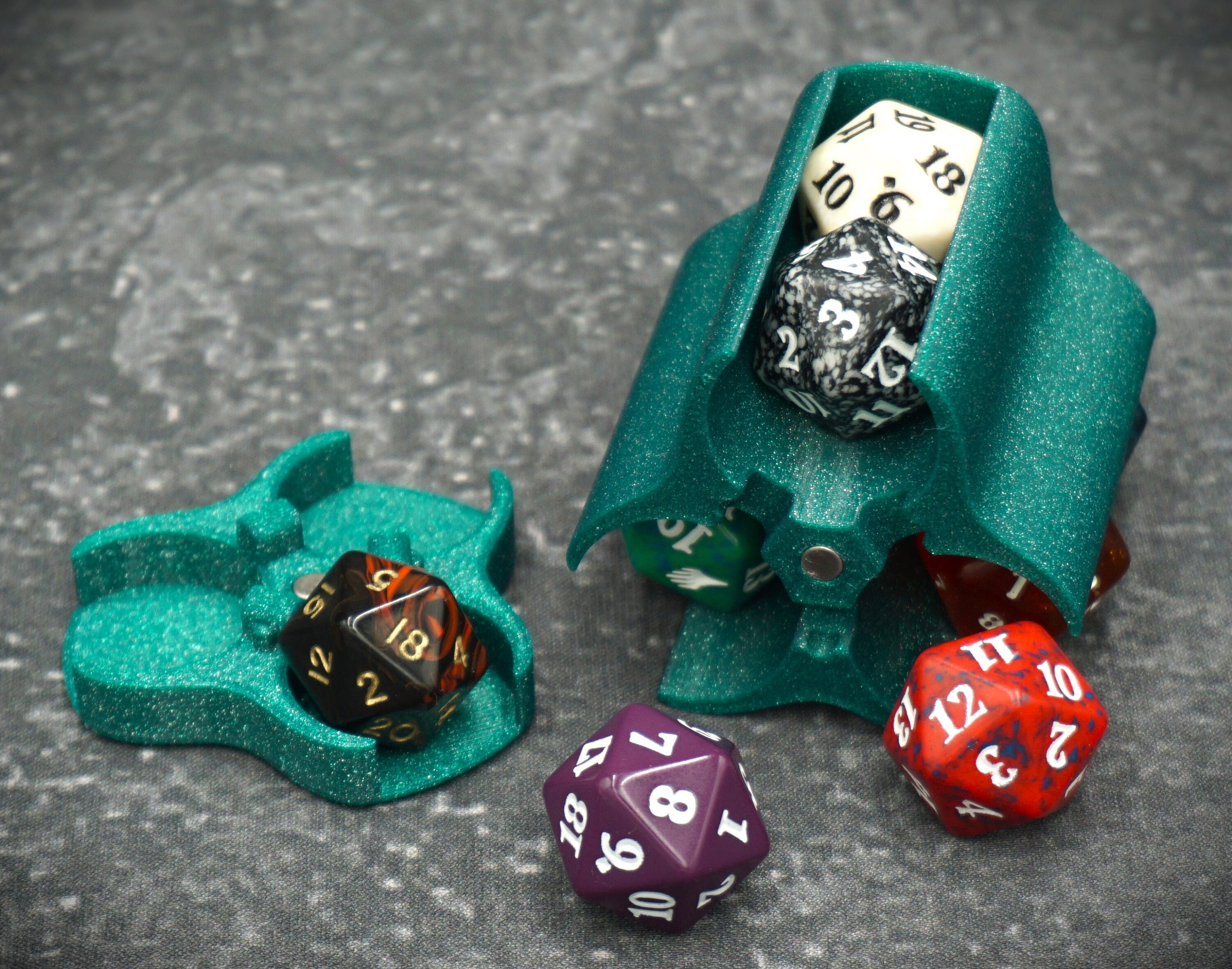 Round D20 Dice Box Tower With Magnets