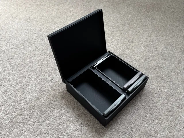 Storage box for 20x Gameboy Advance GBA Cartridges