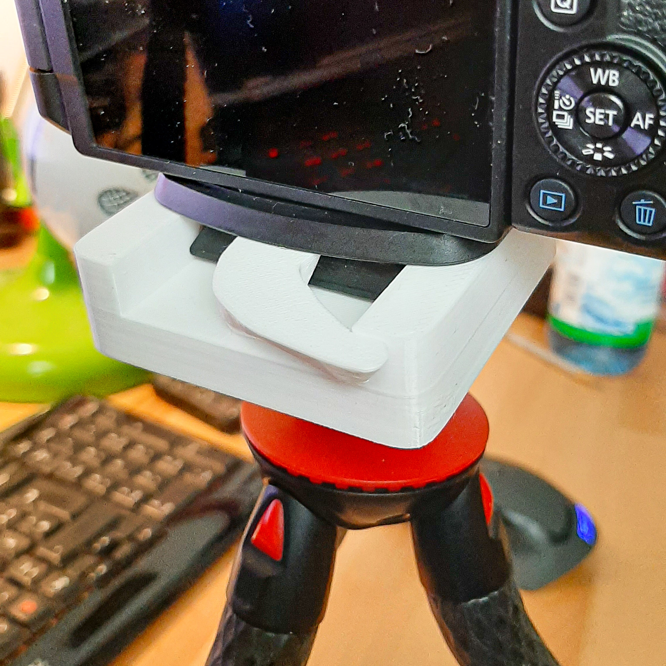 quick release camera mount base, which can be attached to 1/4 inch