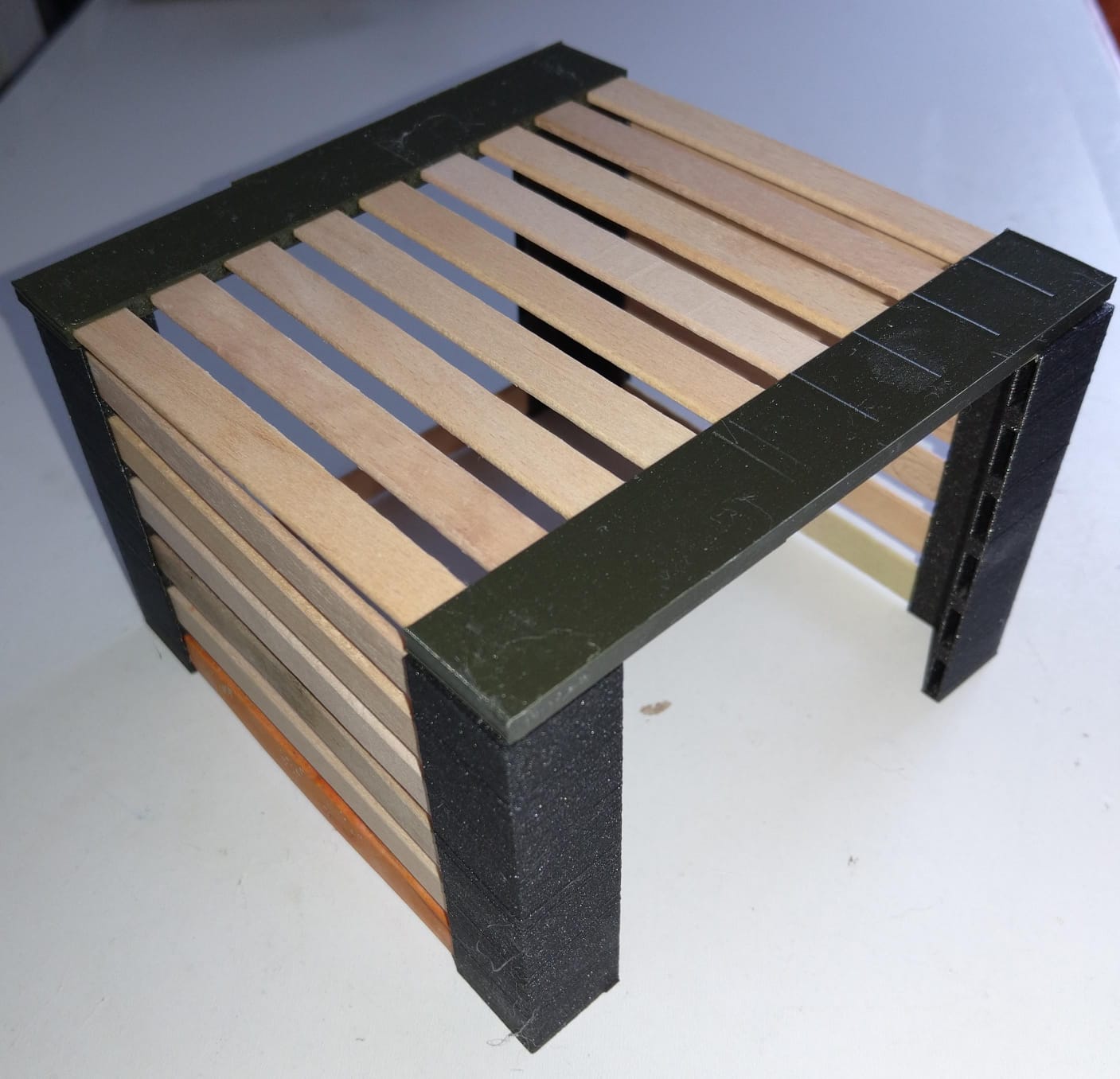 Popsicle box lid
