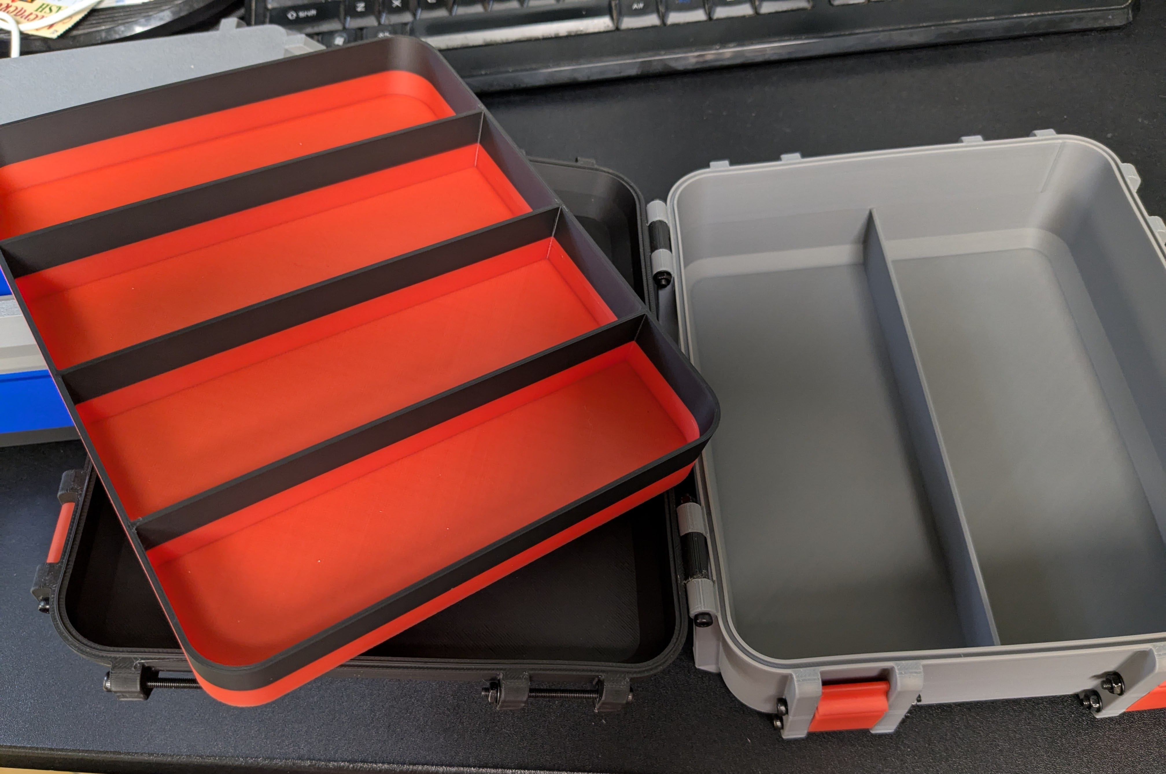 Stackable Box - Remixed bottom and insert for 2 and 4 slots