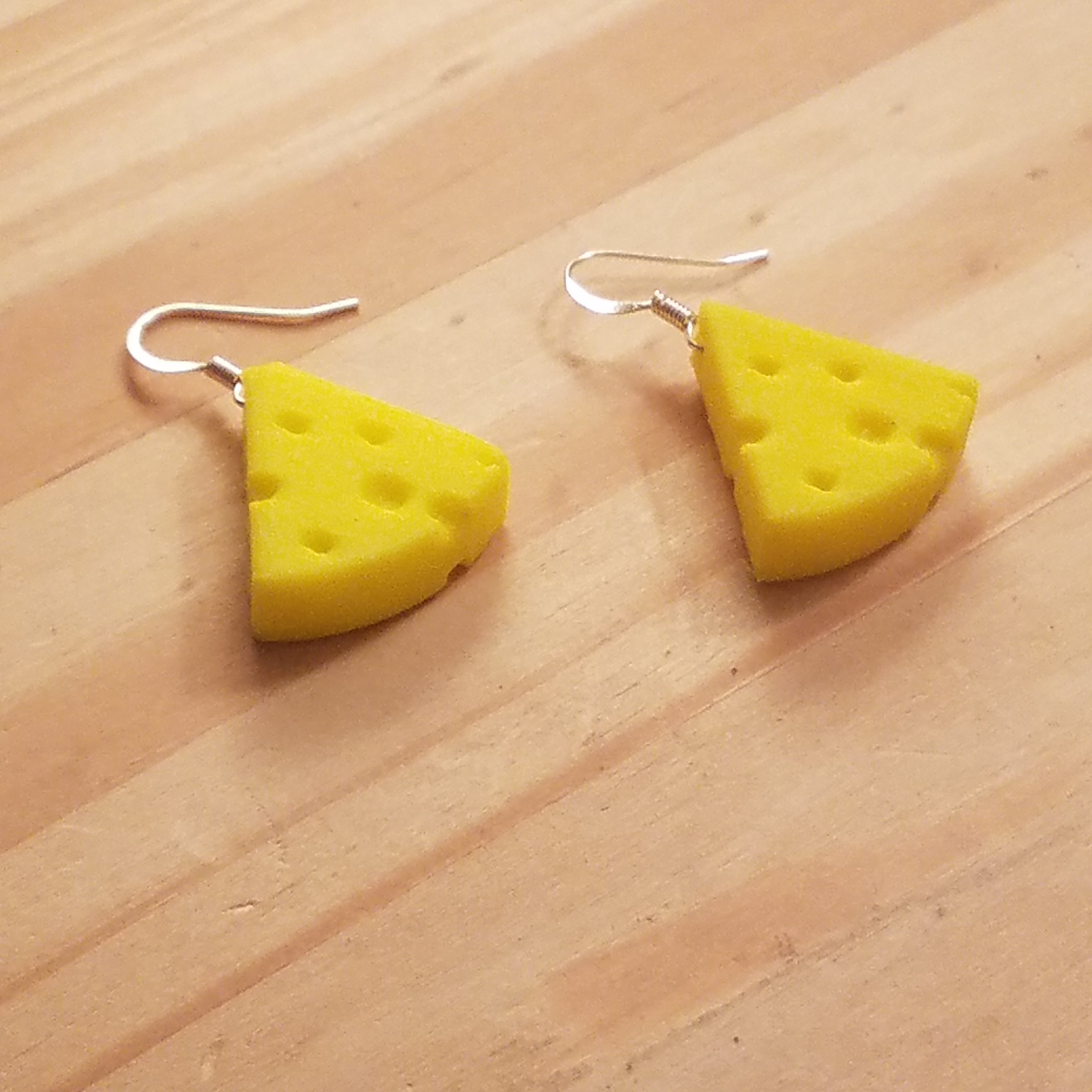 Cheese Earing