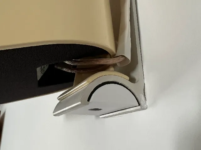 AE Speaker Screw Support