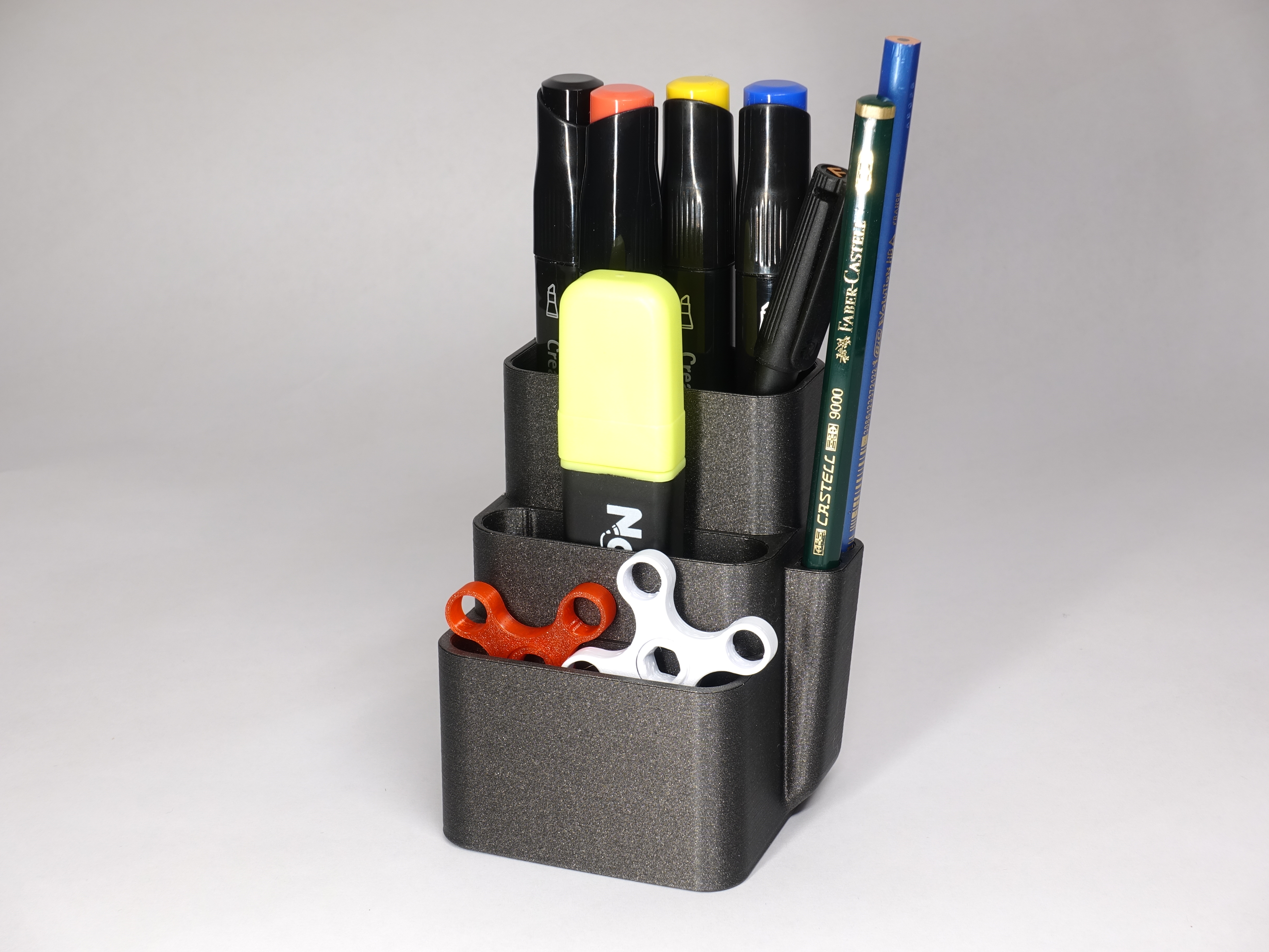 Miniatura 2 do modelo 3D Small Pen Holder