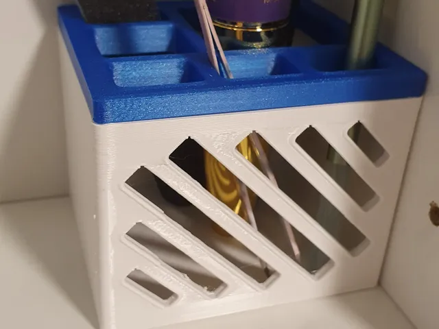 Bathroom organizer