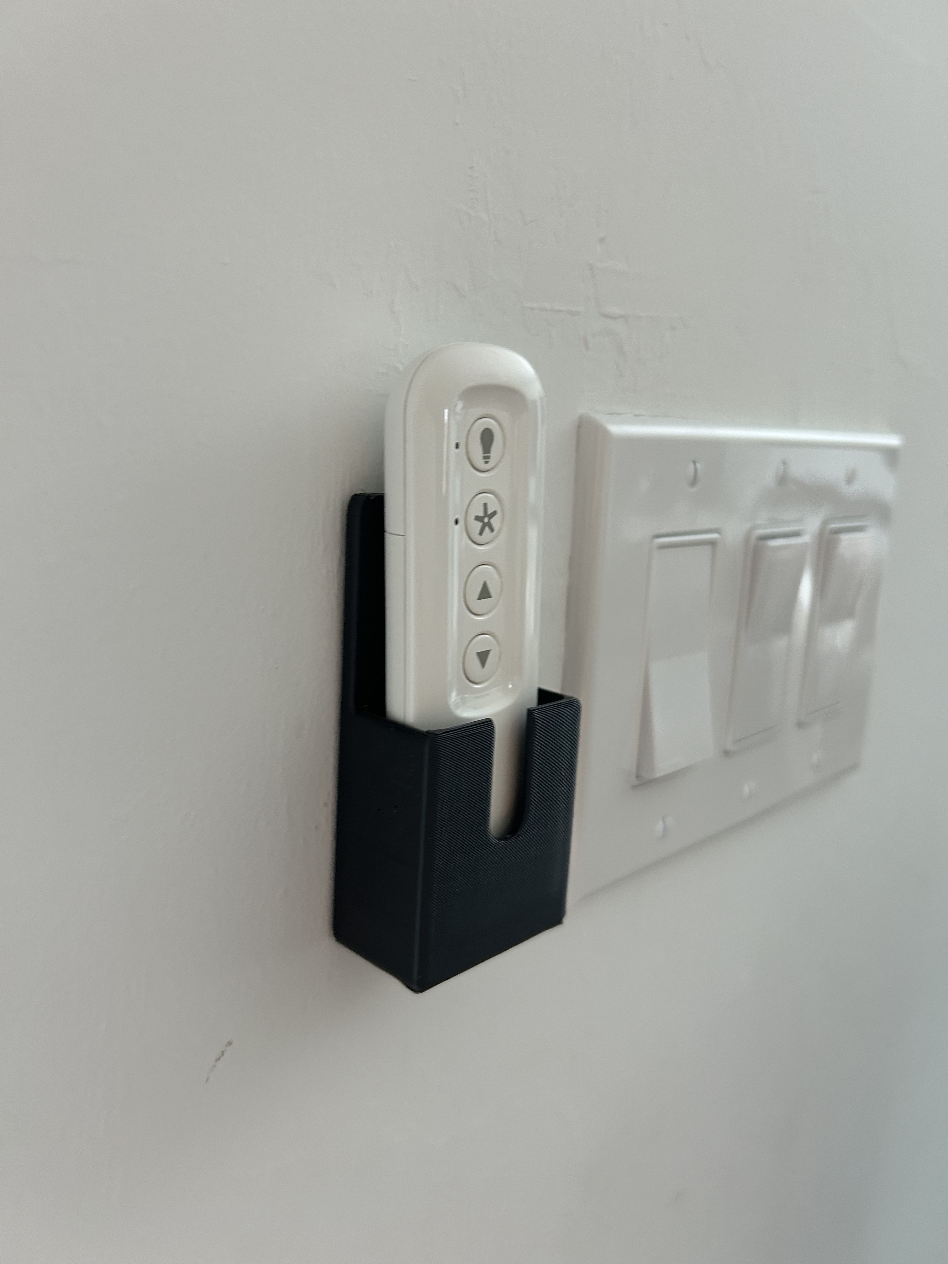 Holder for Hunter fan remote control
