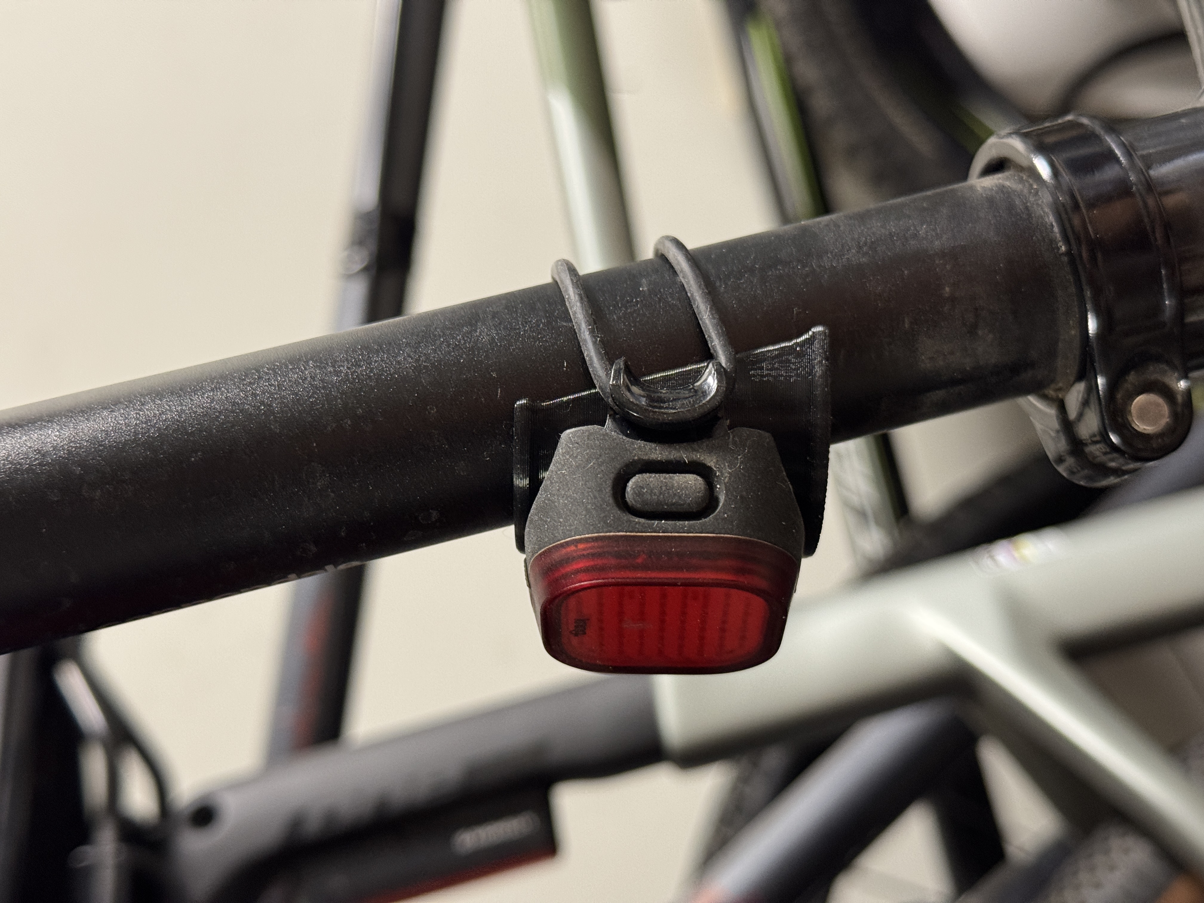Knog Blinder Rear Cycling Light Adapter