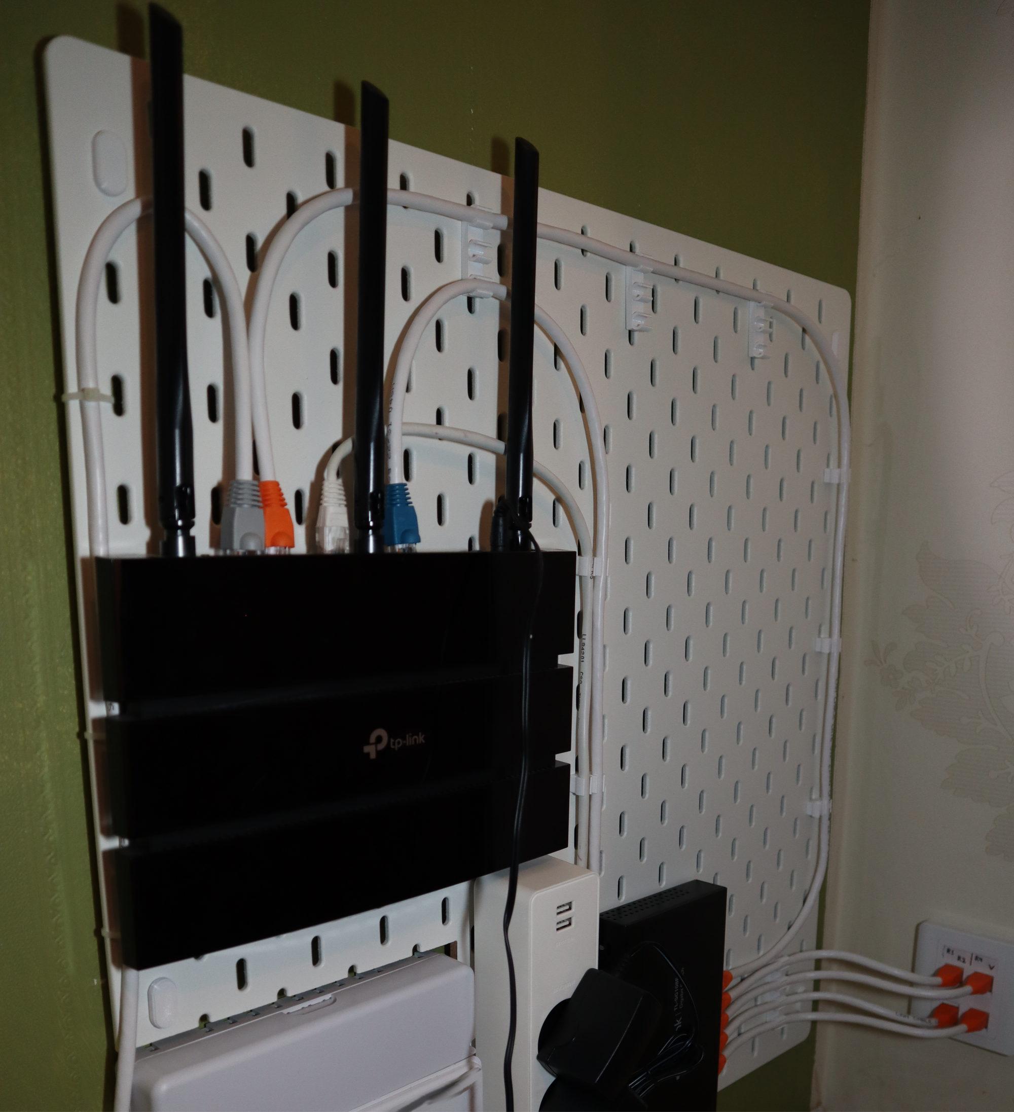 Skadis Cat6 Network Cable Holders