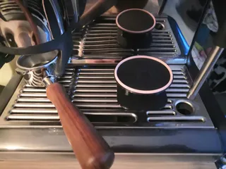 Espresso Cup Jig for Breville machine w/ Bodum cups by Pinniped, Download  free STL model