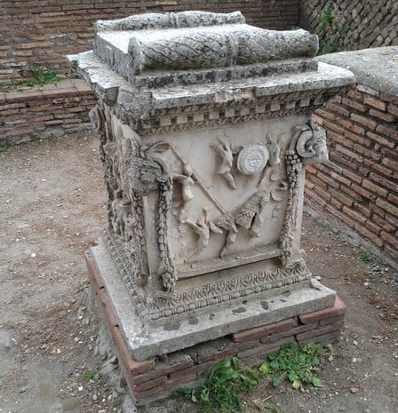 Roman Marble Plinth 3D Scan