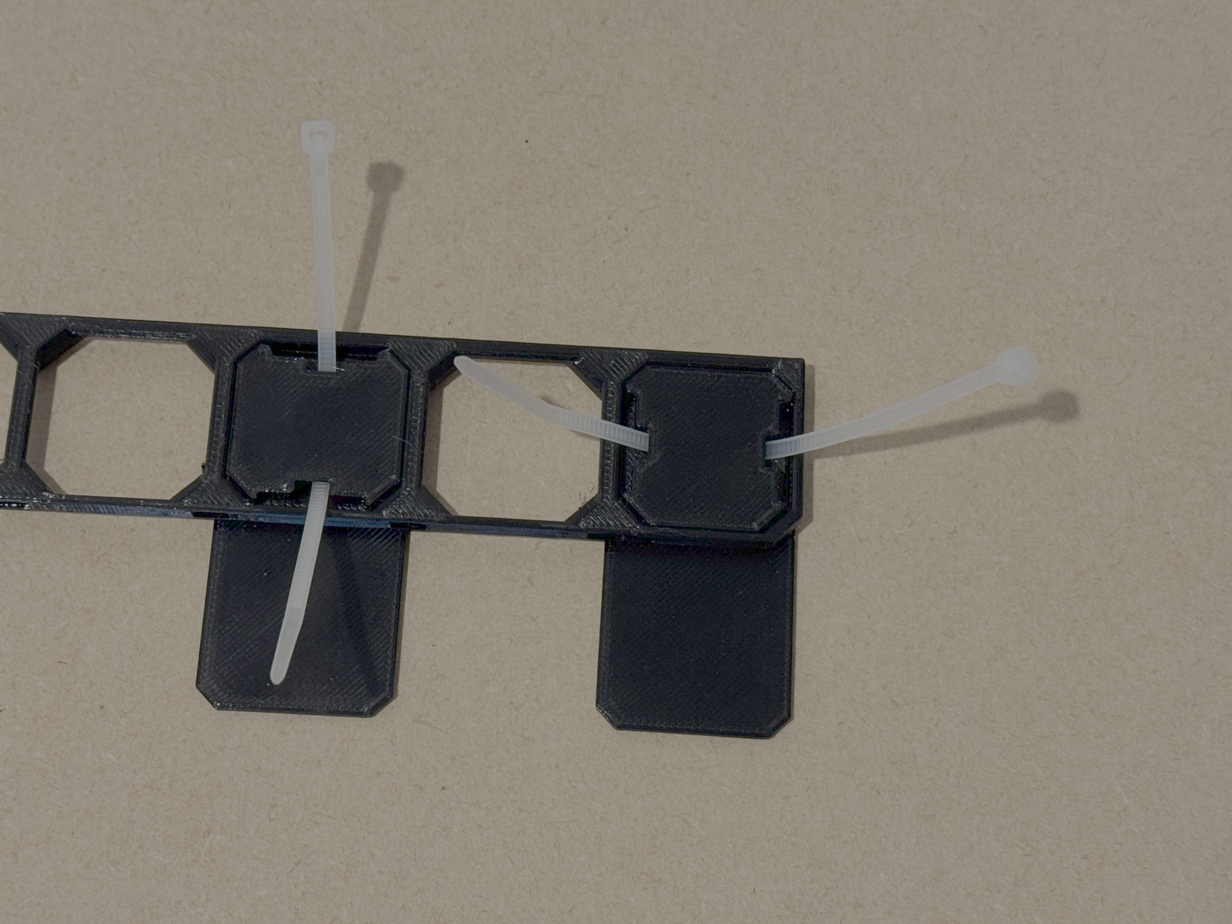 Command Strip(s) Underware channel compatable — miniatura 8