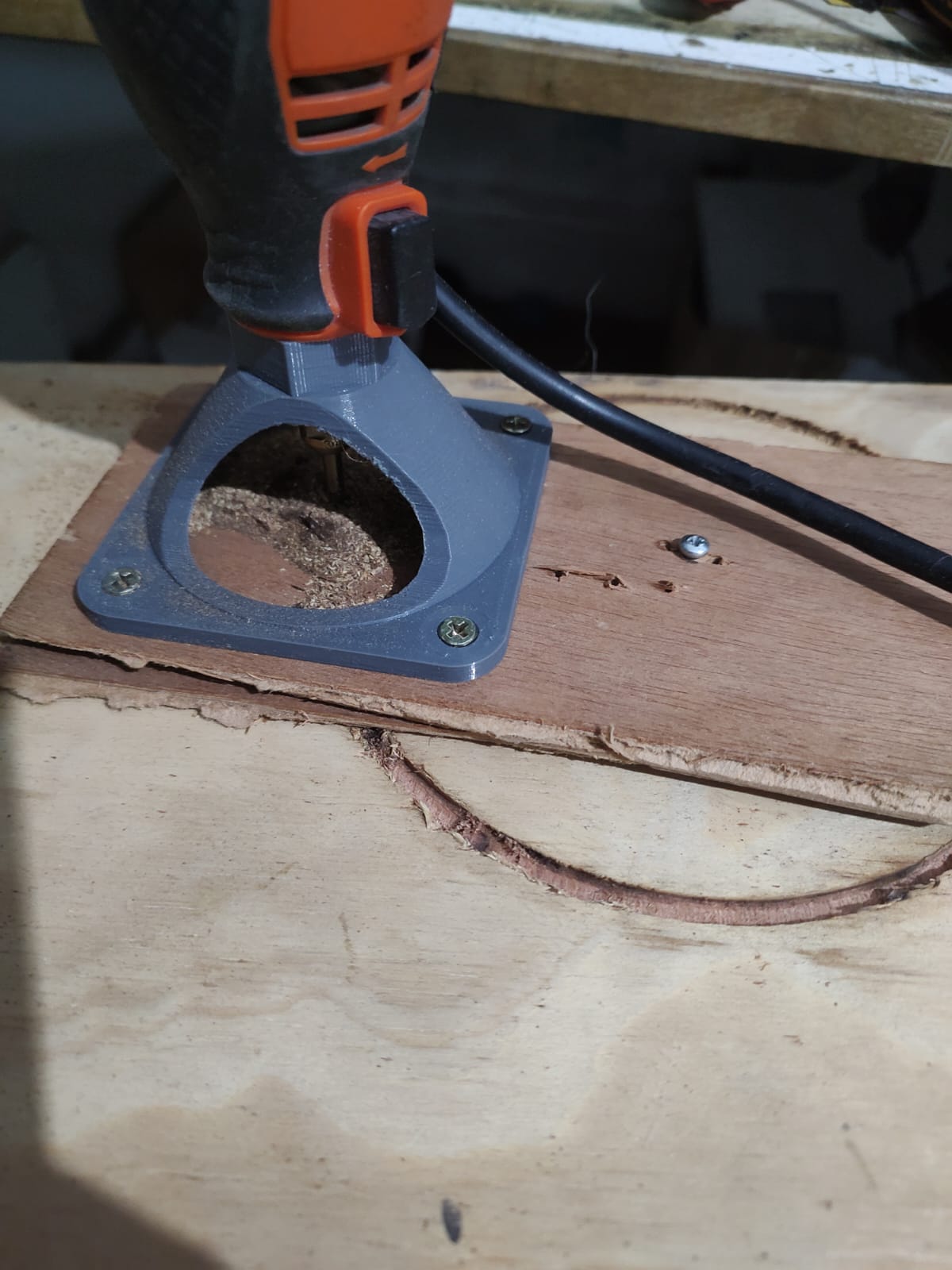 Dremel router attachment +screwing cappabilities by Nick__Furry ...