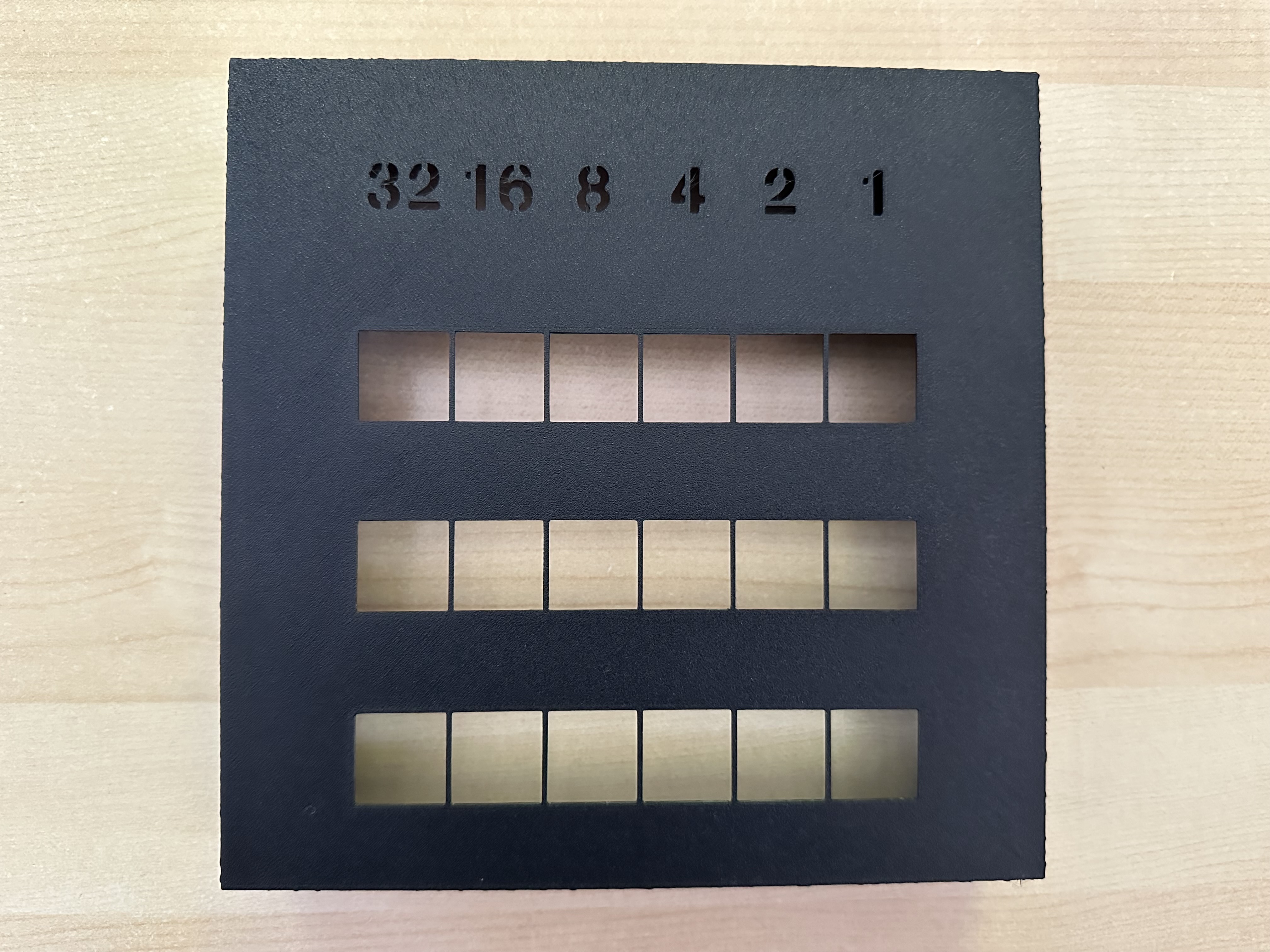 Miniatura 9 do modelo 3D Binary Matrix Clock