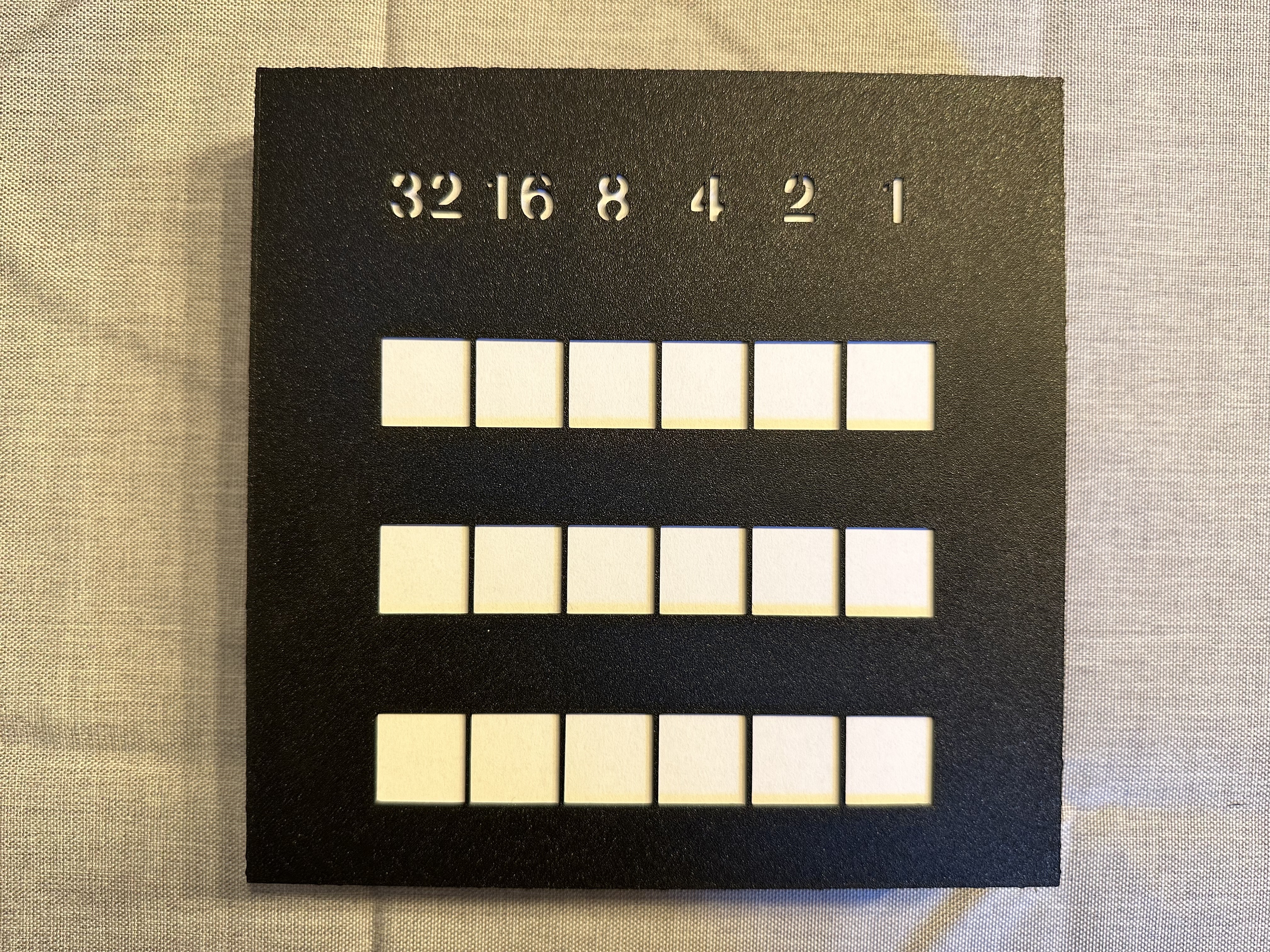 Miniatura 8 do modelo 3D Binary Matrix Clock
