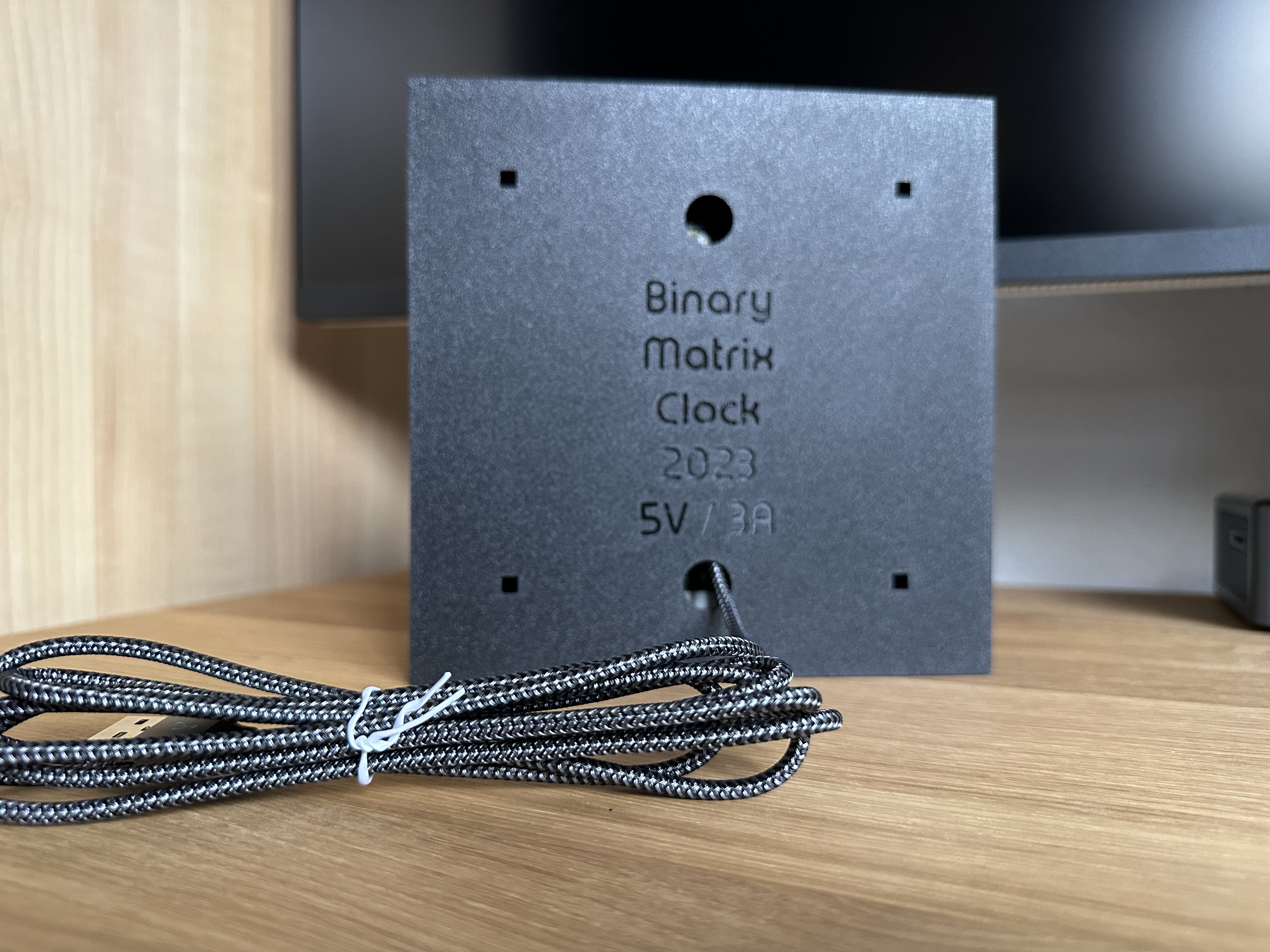 Miniatura 7 do modelo 3D Binary Matrix Clock