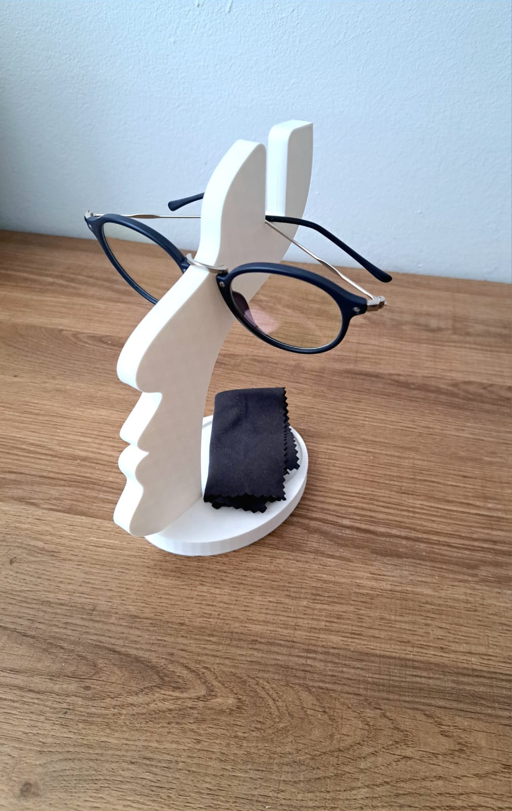 Reading glasses stand by pauk Download free STL model