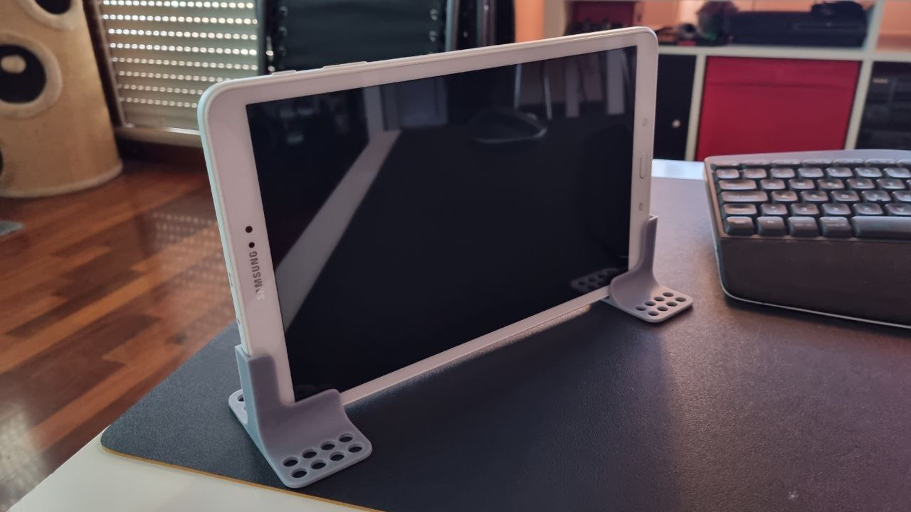 Vertical Stand for Tablet (10mm)