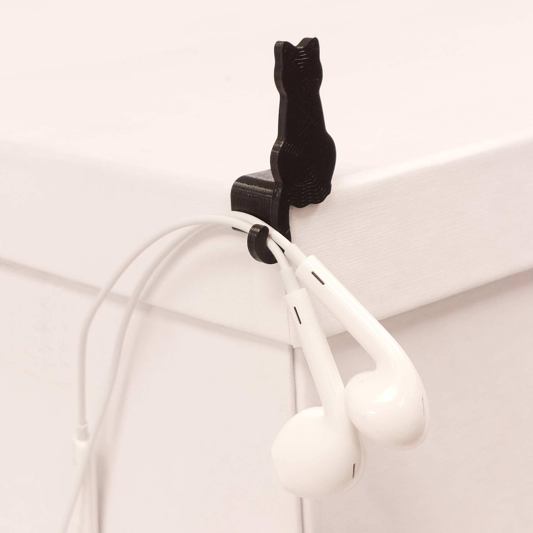 Cat earphones holder