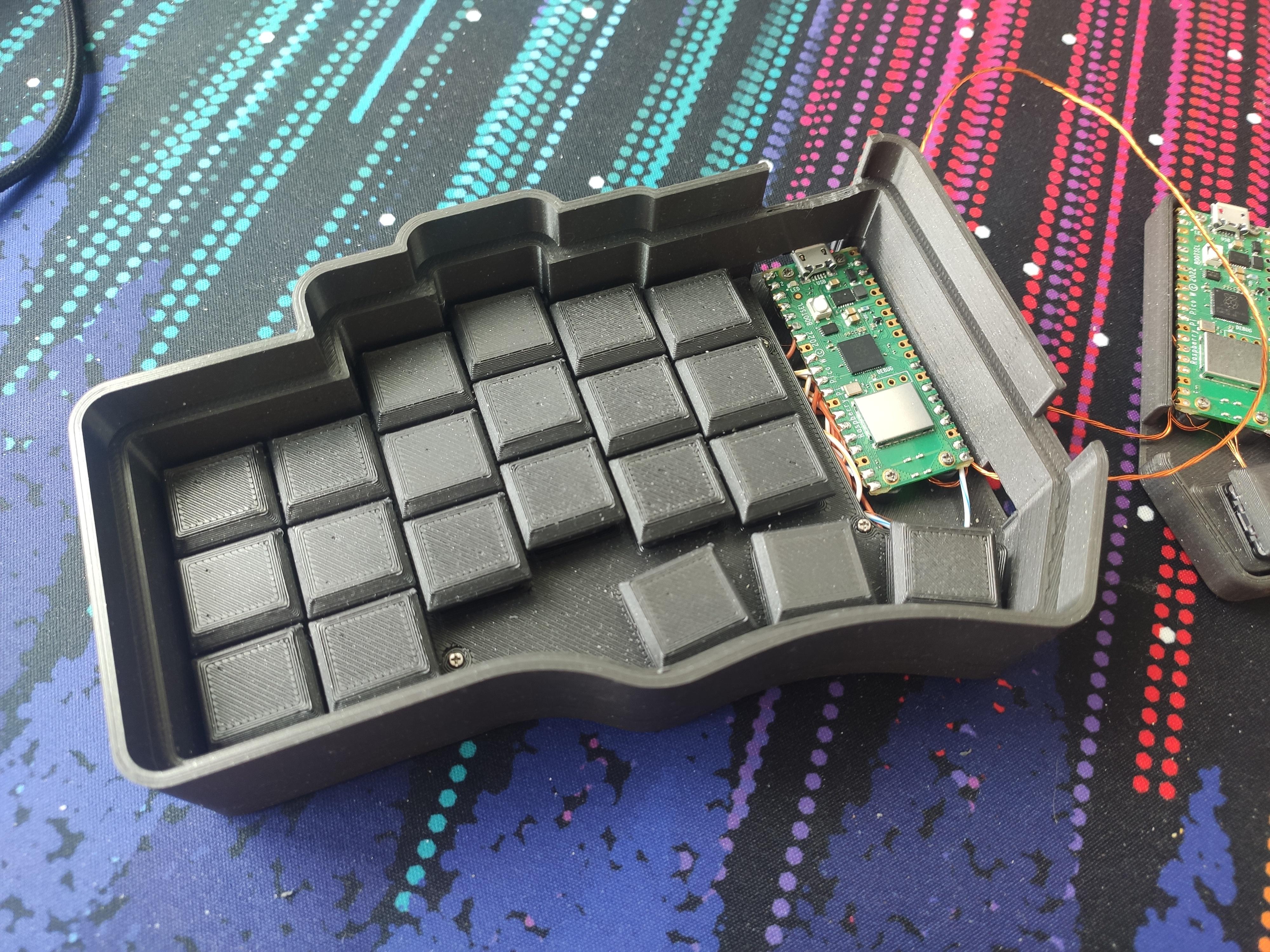 Travel case for Piantor keyboards