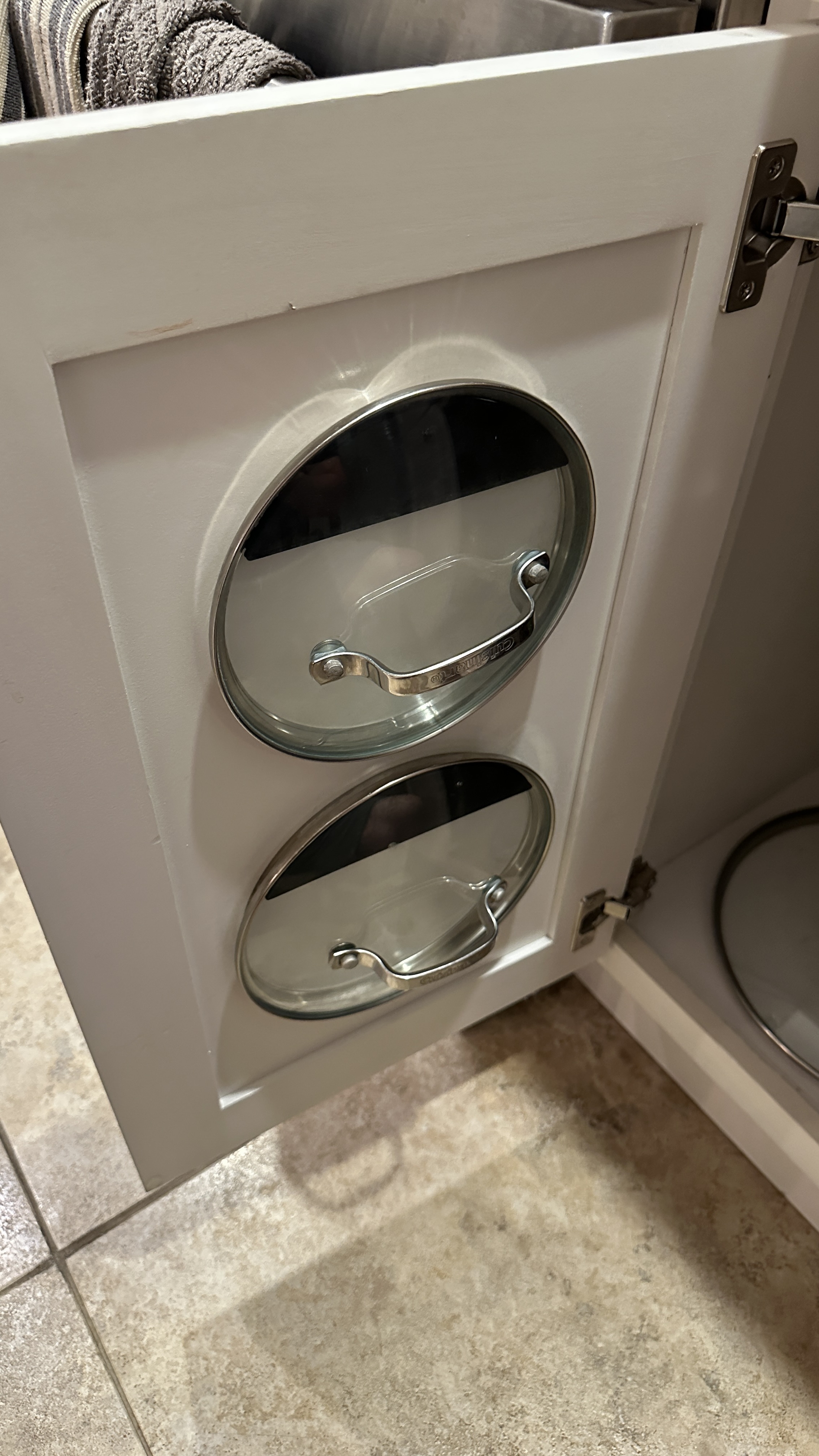 Pot and Pan Lid Holder