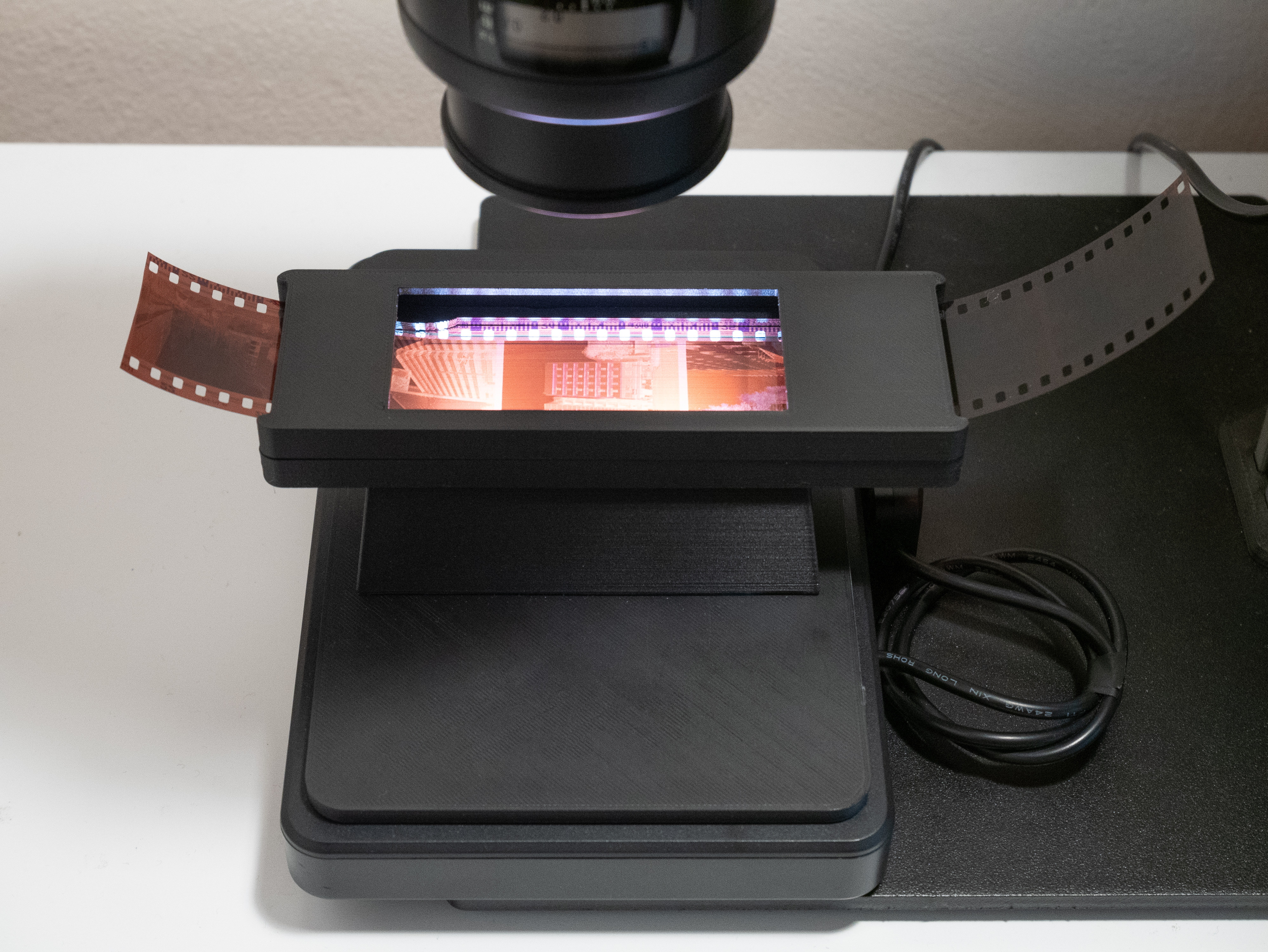 35mm Film Carrier for Full Border DSLR Scanning + Riser Kit for CS-LITE Light Source