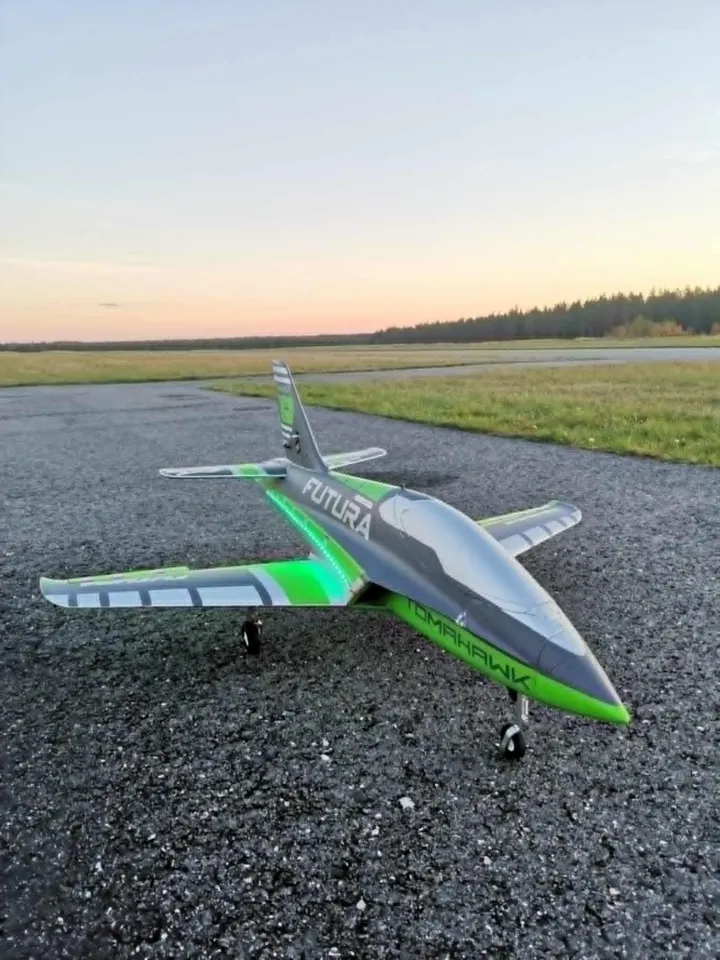 FMS Futura 64mm EDF, front landing gear support by Tomi Pohjamo