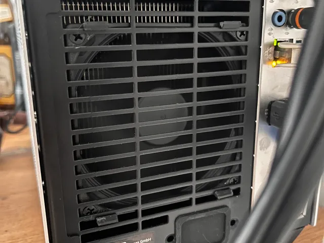 DAN Case C4-SFX V1.0 92mm fan mount