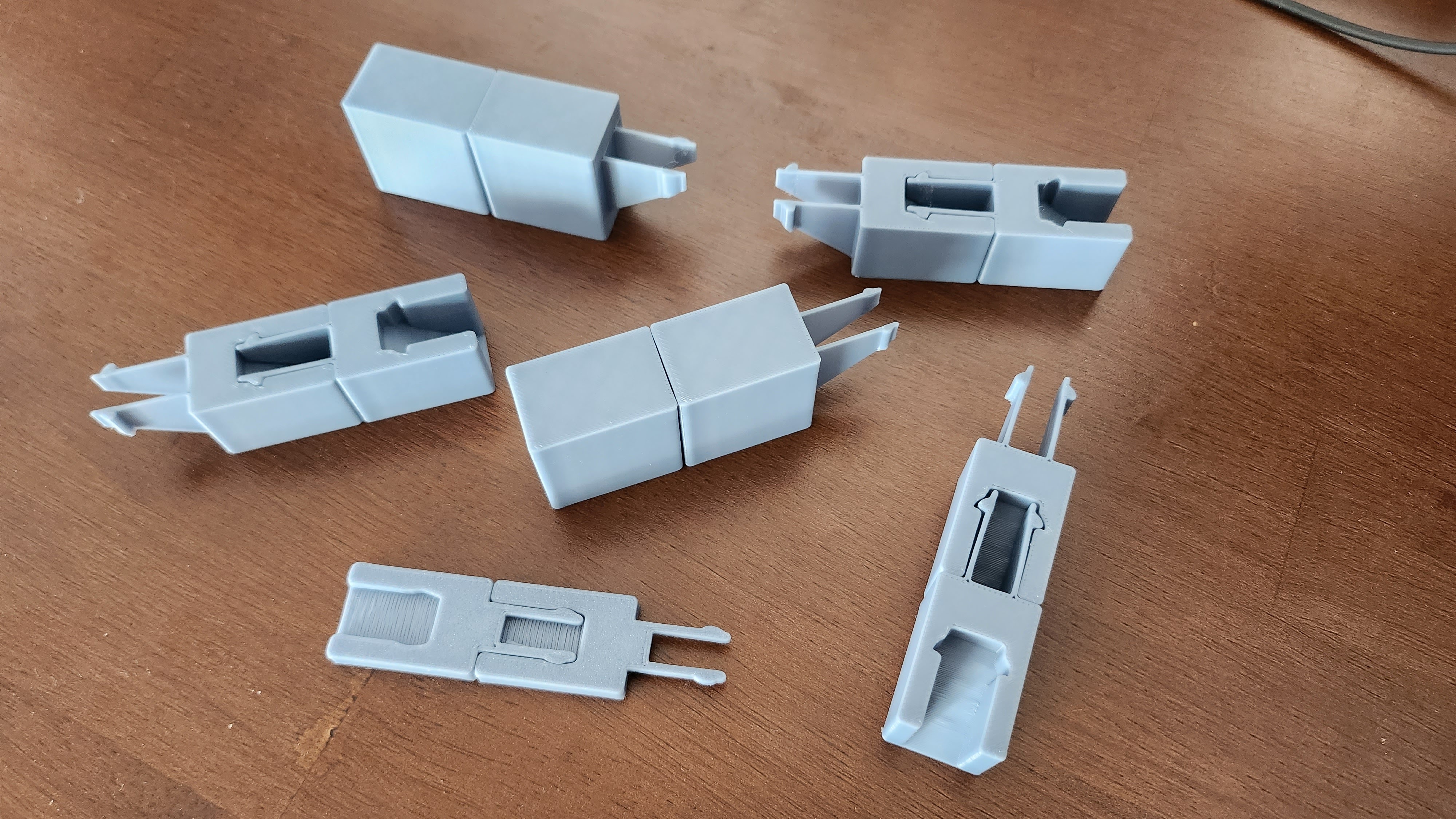 OpenSCAD parameterized clip library
