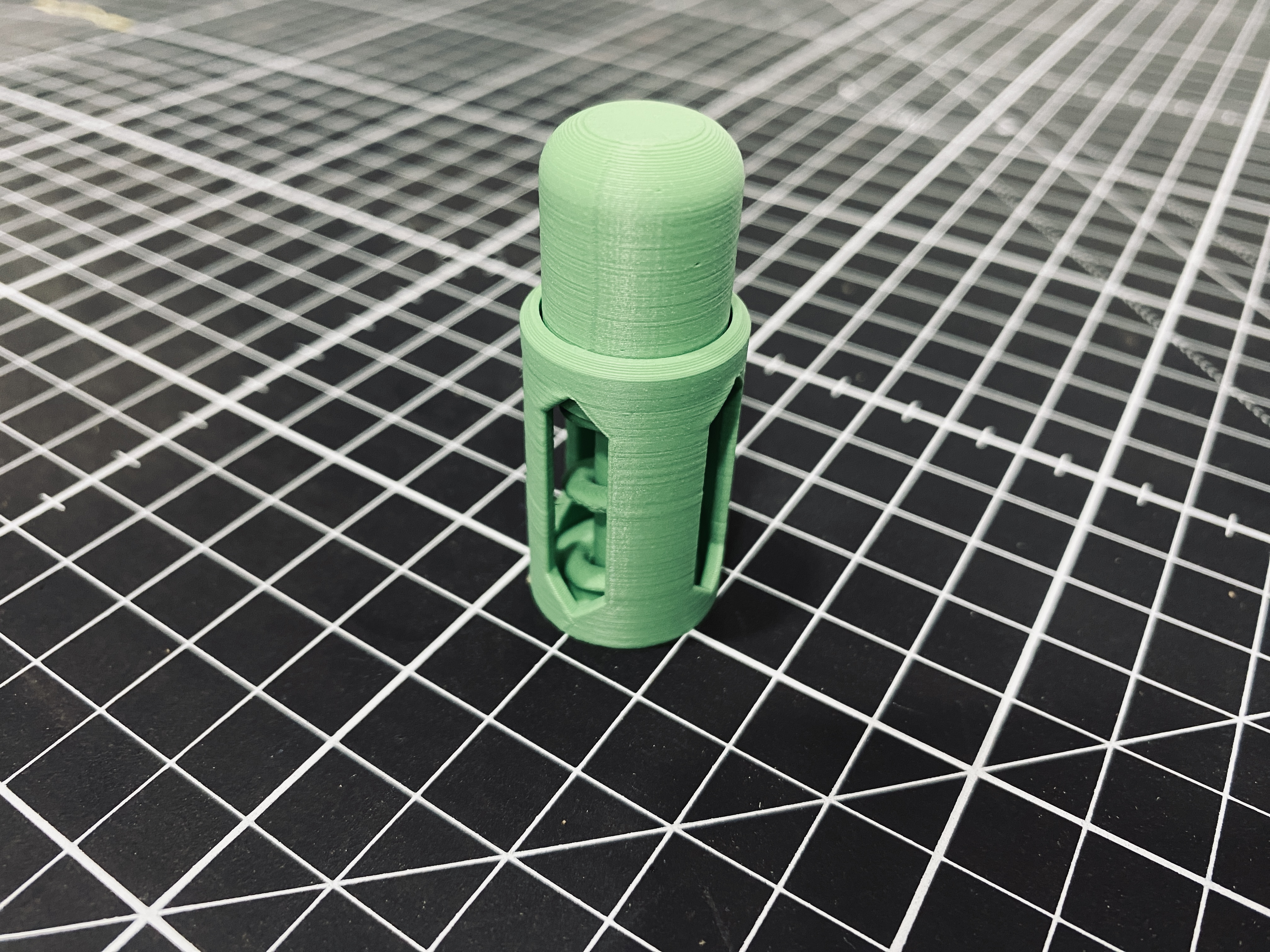 Spring button - Print in place - Vertical print