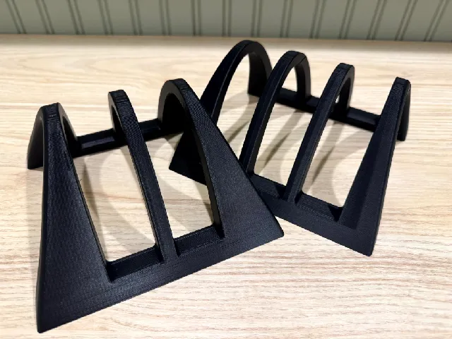 Device (iPad / laptop / notebook) stand for multiple devices
