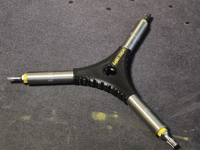 Y wrench for bits