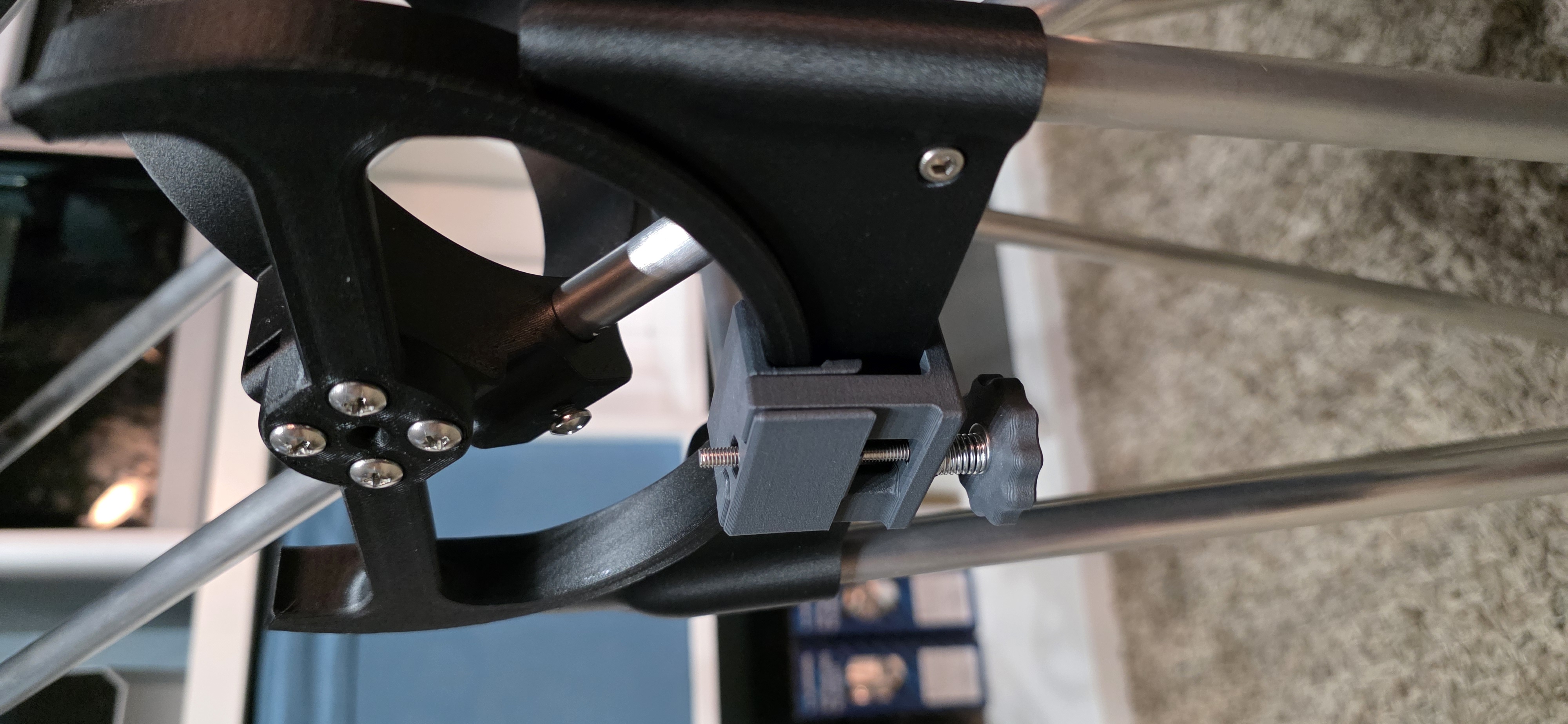Hadley adjustable clamp remix for "strurdy" sturdy mount