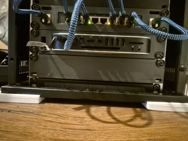 Mac Mini late 2014 (A1347) 10" rack mount with psu passthrough