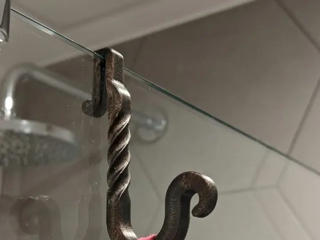 Twisted Towel Hook for Glass Shower Walls – Forged Look, One Piece, No Supports (6 mm)