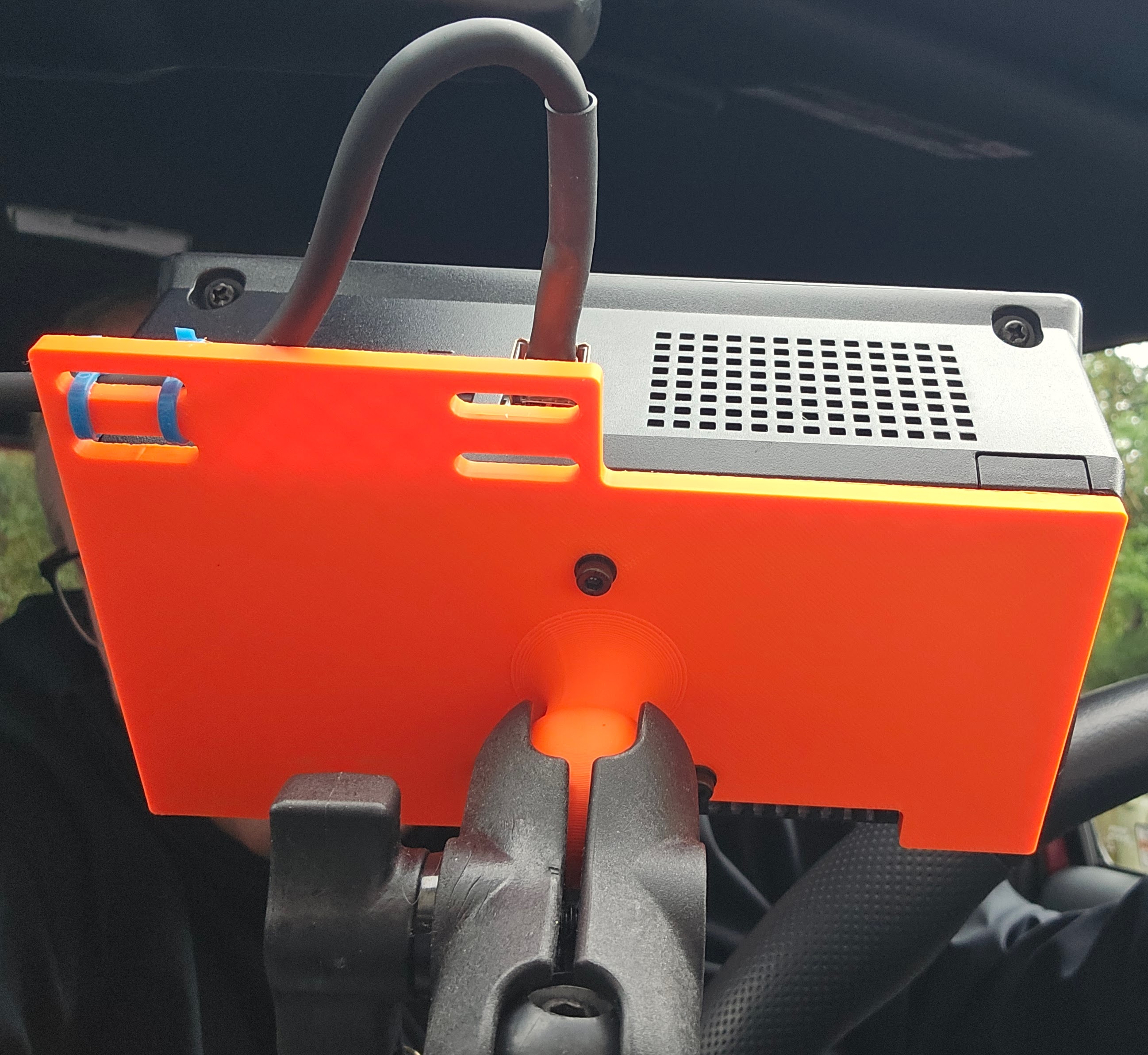 Icom 7100 RAM Mount
