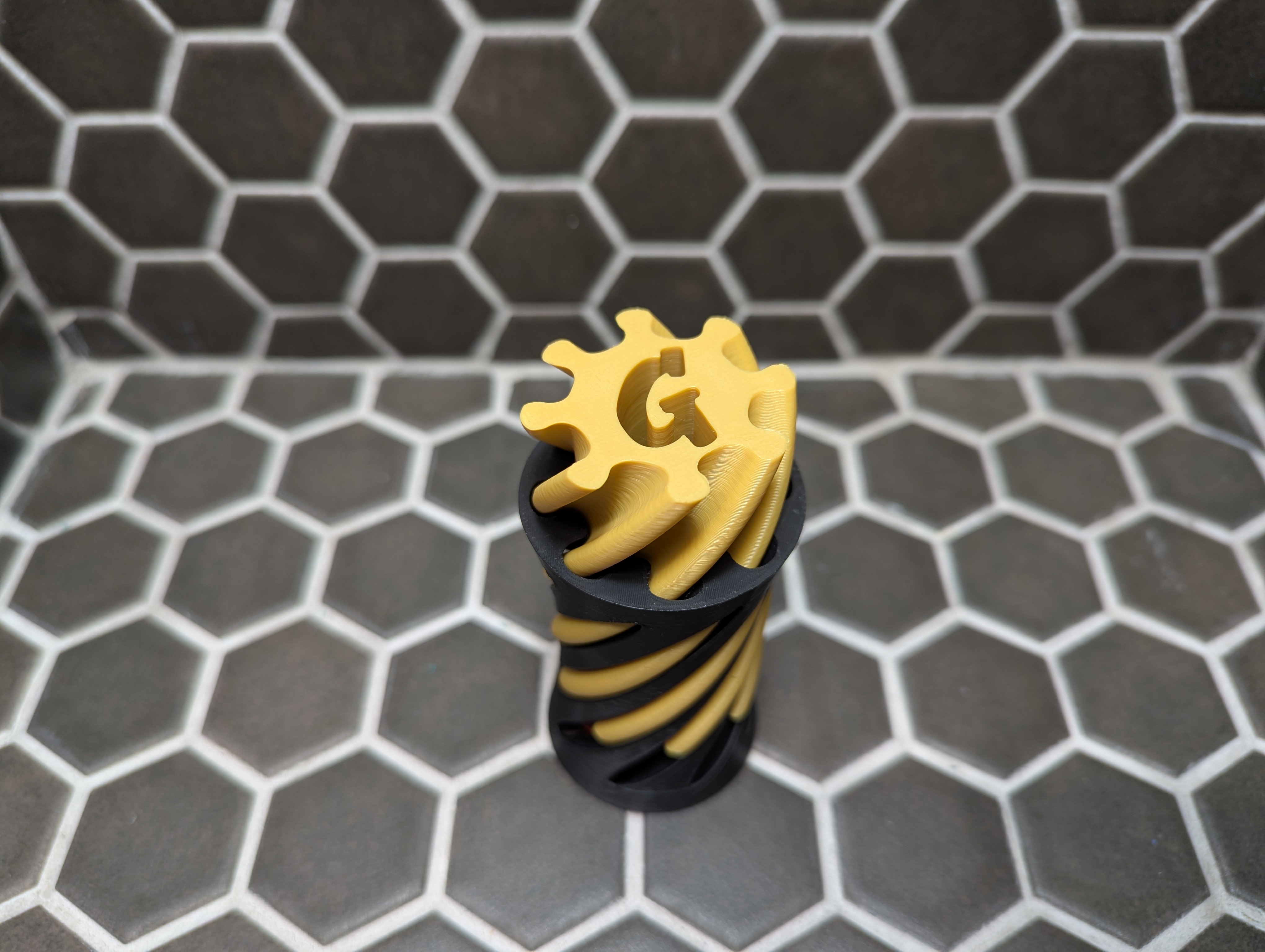 Letter G Spiral Vortex Fidget