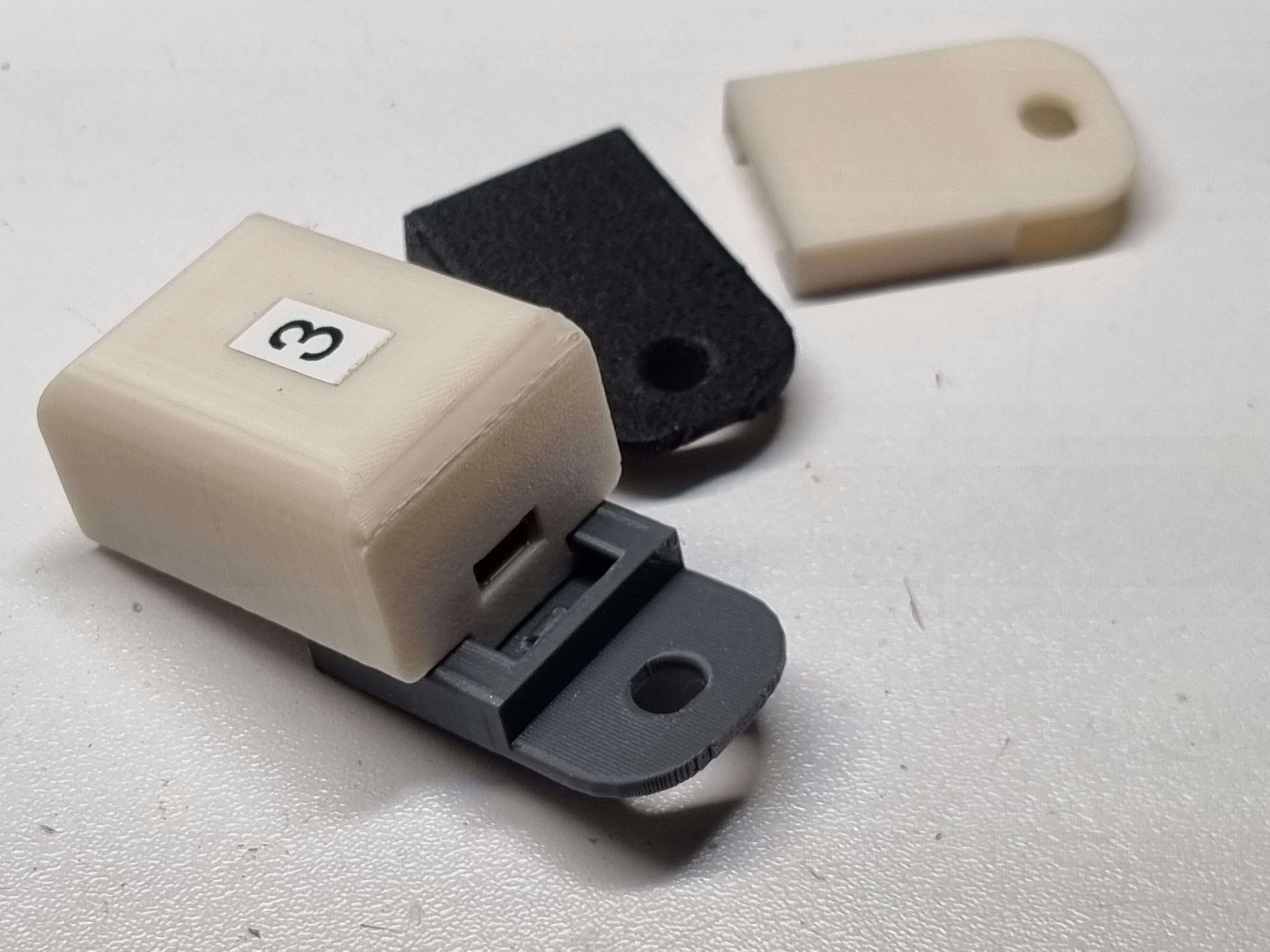 Cold Shoe/ hotshoe adapter to 1/4 screw