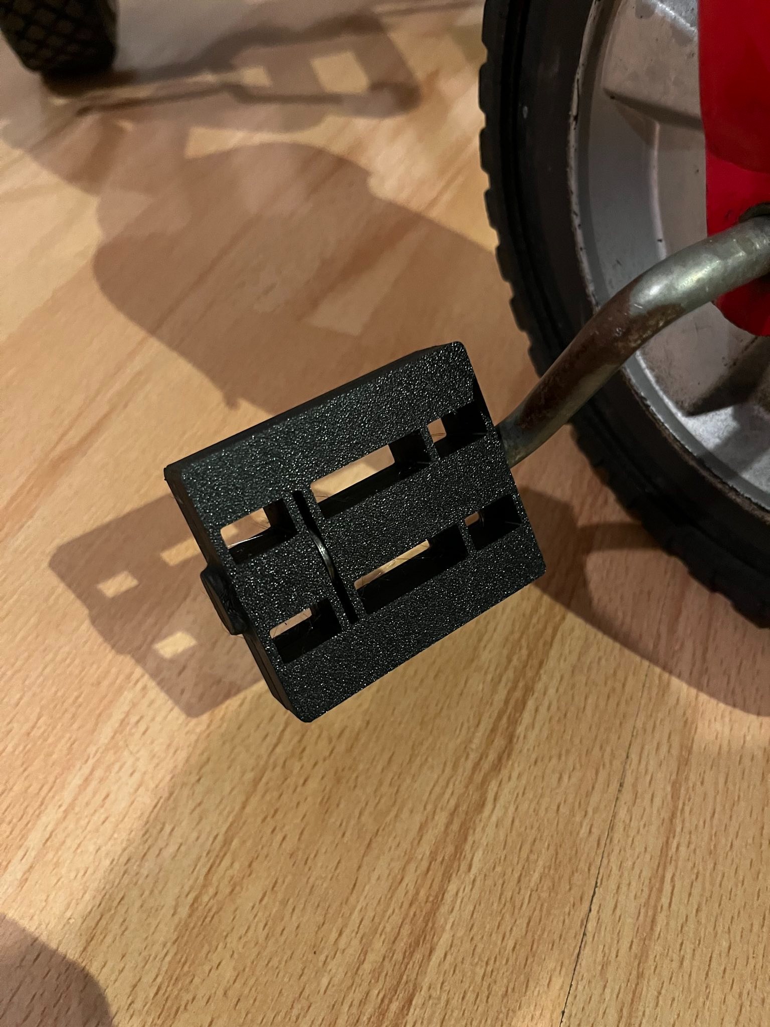 Tri-wheel kid bike pedal