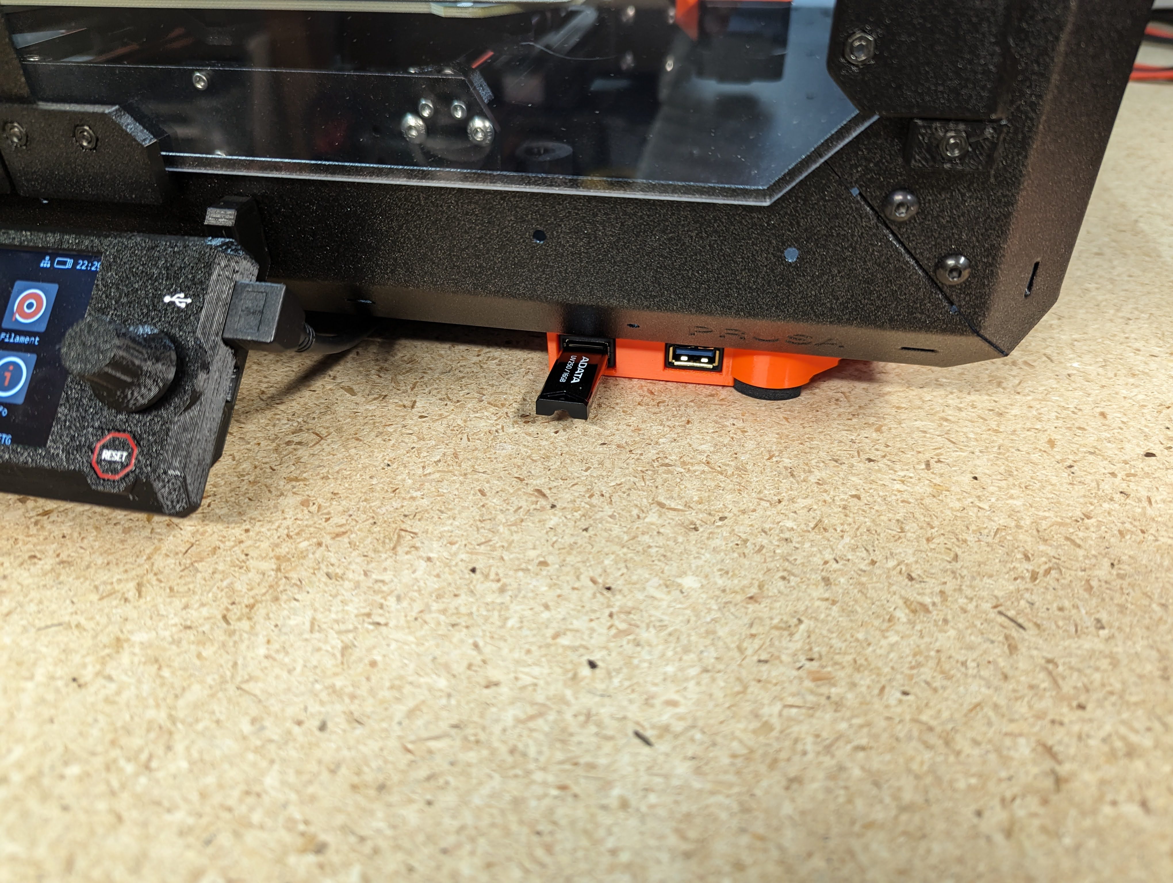 USB mount under Prusa Enclosure